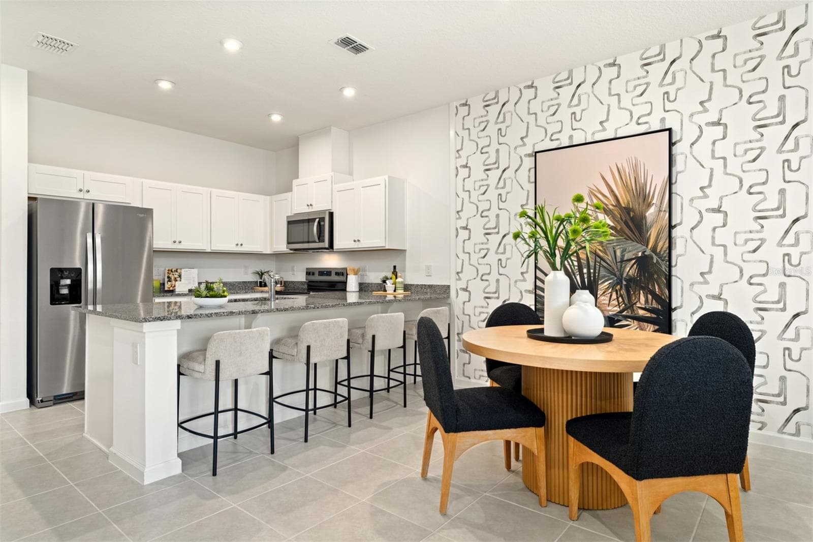 Catalina I Model Kitchen and Dining Room - 2872 CAMELLIA FLOWER ST, APOPKA