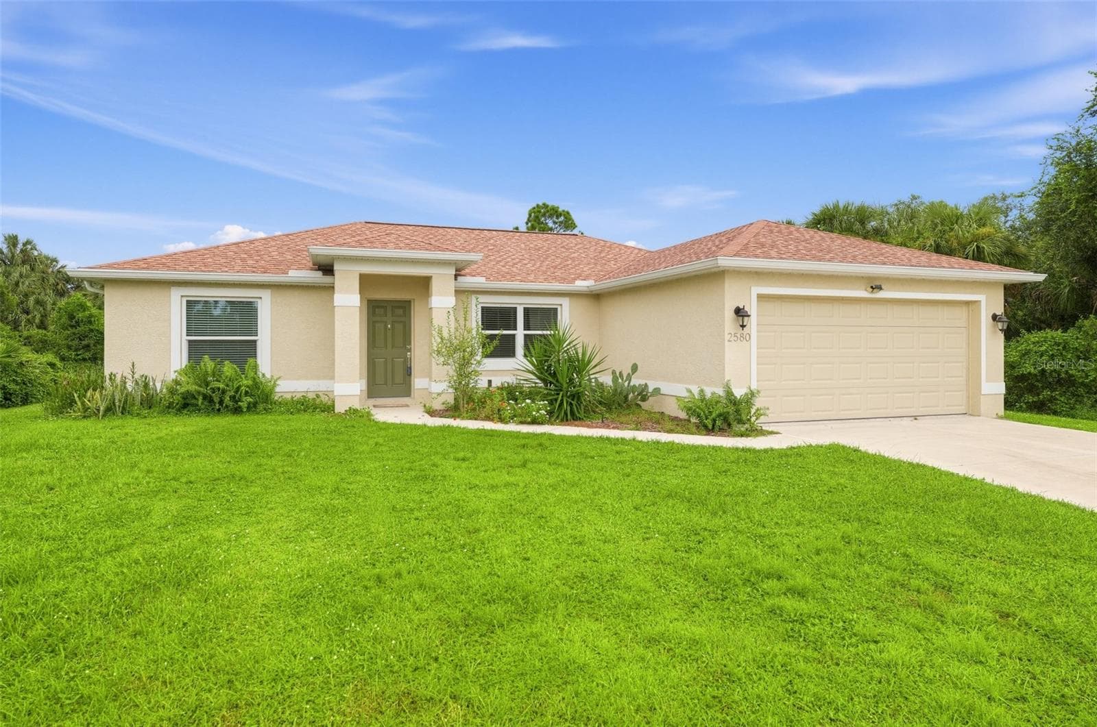Front yard - 2580 VOGLER LN, NORTH PORT