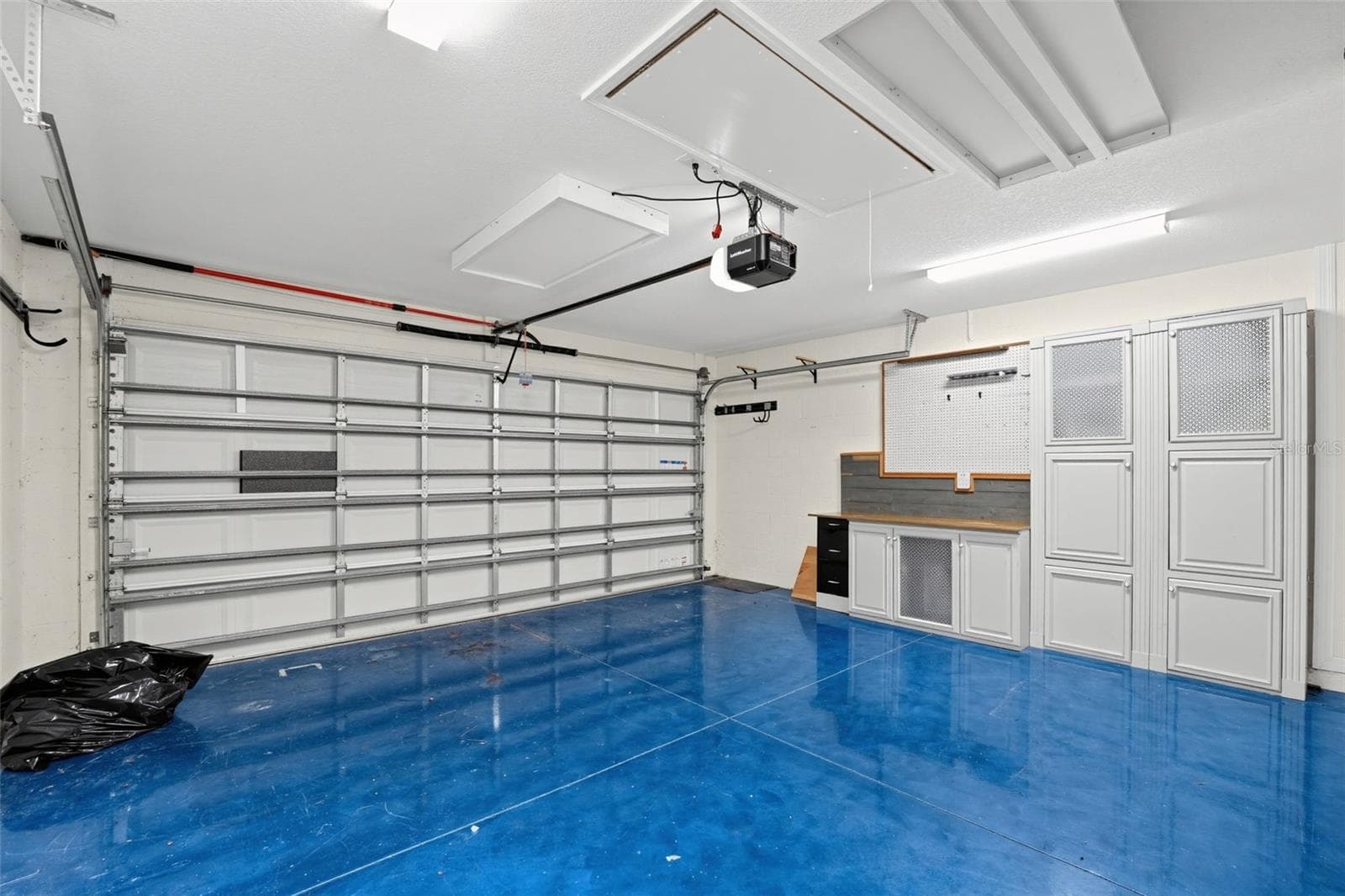 Garage - 2580 VOGLER LN, NORTH PORT