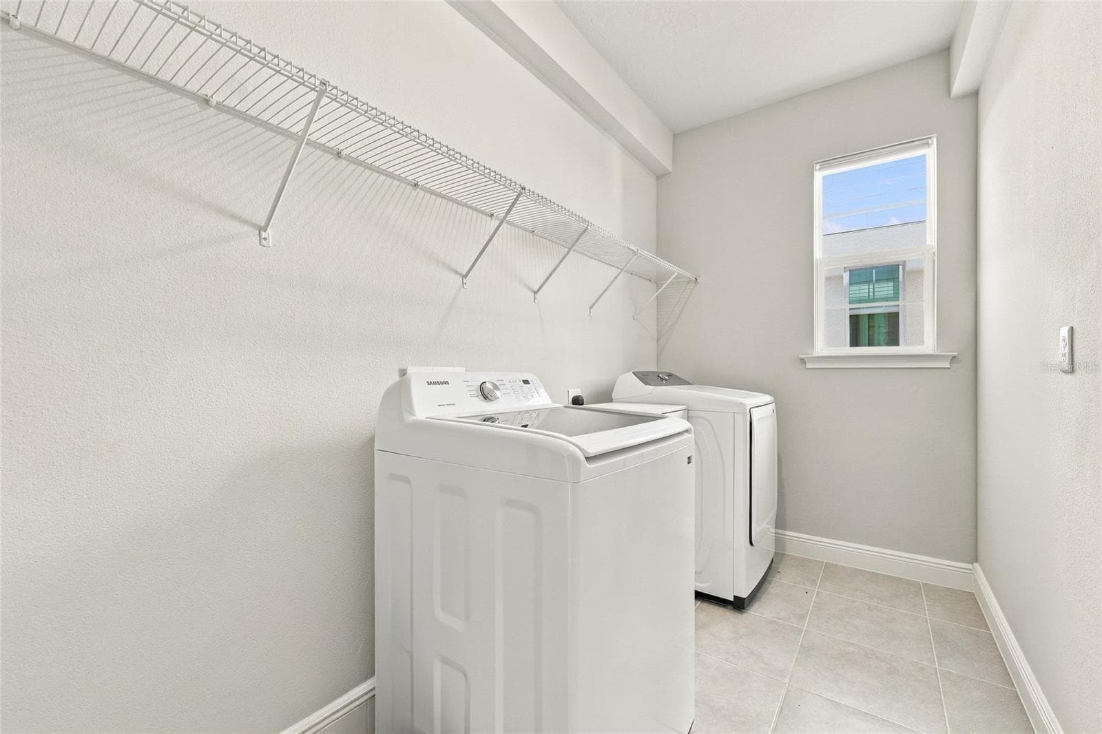 Generous Laundry Space - 4929 CROSS PRAIRIE PKWY, ST CLOUD