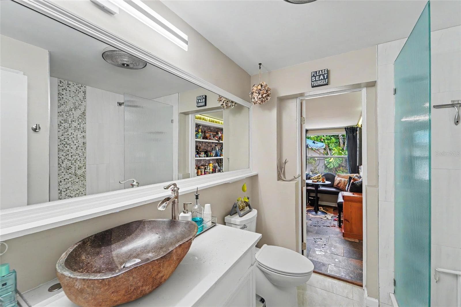 main bath - 1779 AVON LN, LARGO