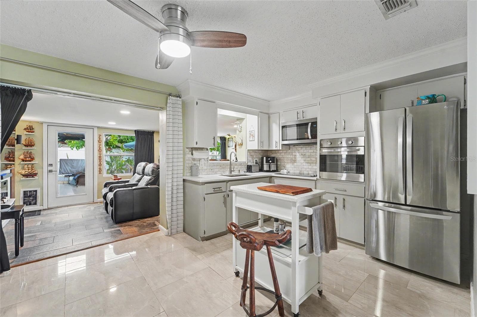 Single Family Residence at 1779 AVON LN, LARGO, photo 4 of 54