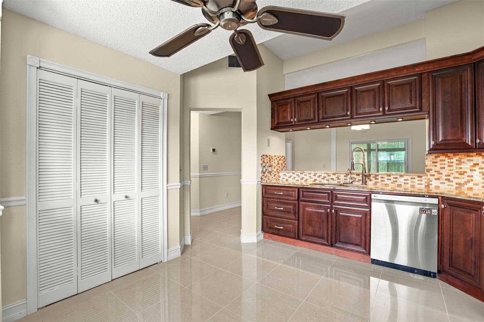 Single Family Residence at 5332 DORRINGTON LN, ORLANDO, photo 19 of 73