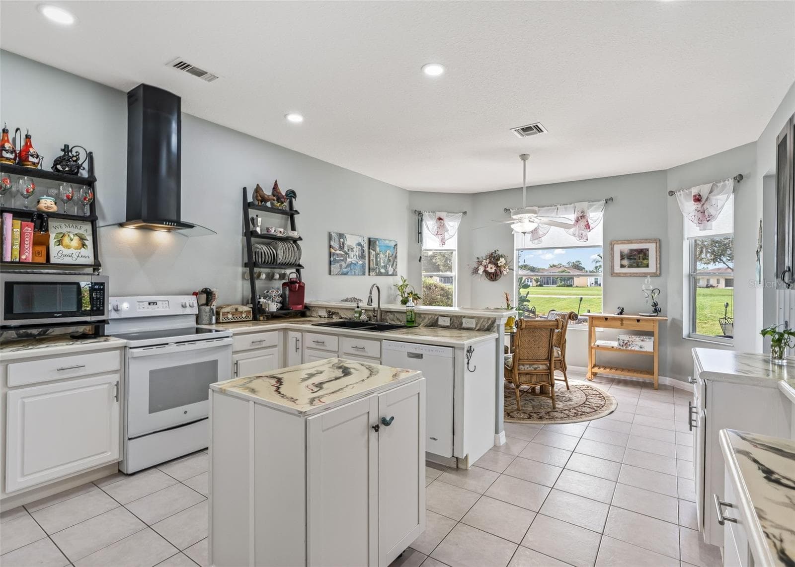 Chef's Kitchen - 402 GRAND VISTA TRL, LEESBURG