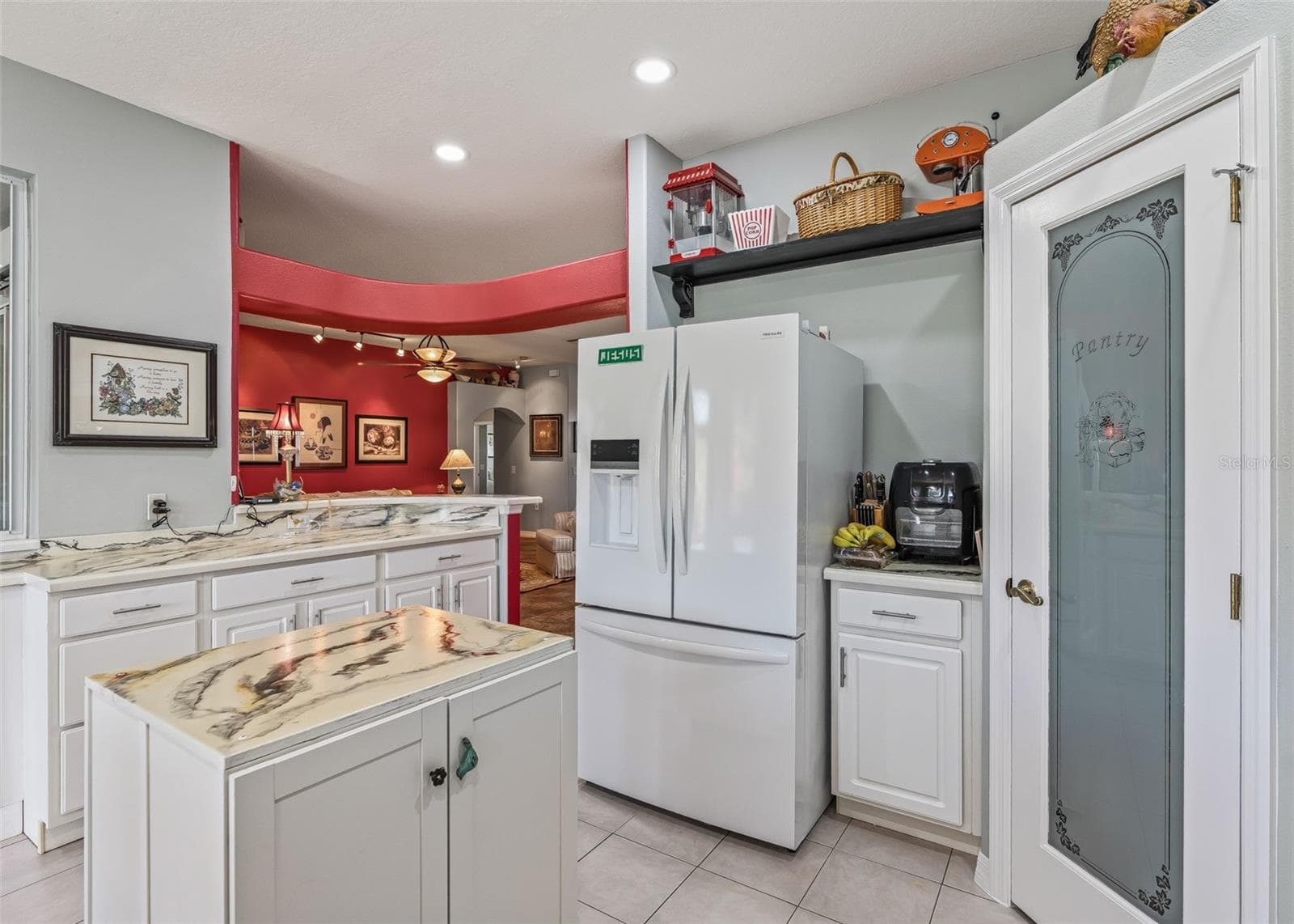 Walk in Pantry - 402 GRAND VISTA TRL, LEESBURG