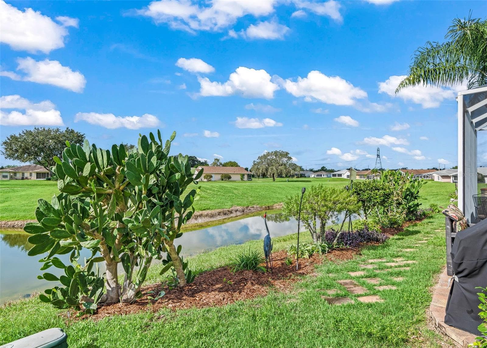 Pond View and View of 9th Fairway - 402 GRAND VISTA TRL, LEESBURG