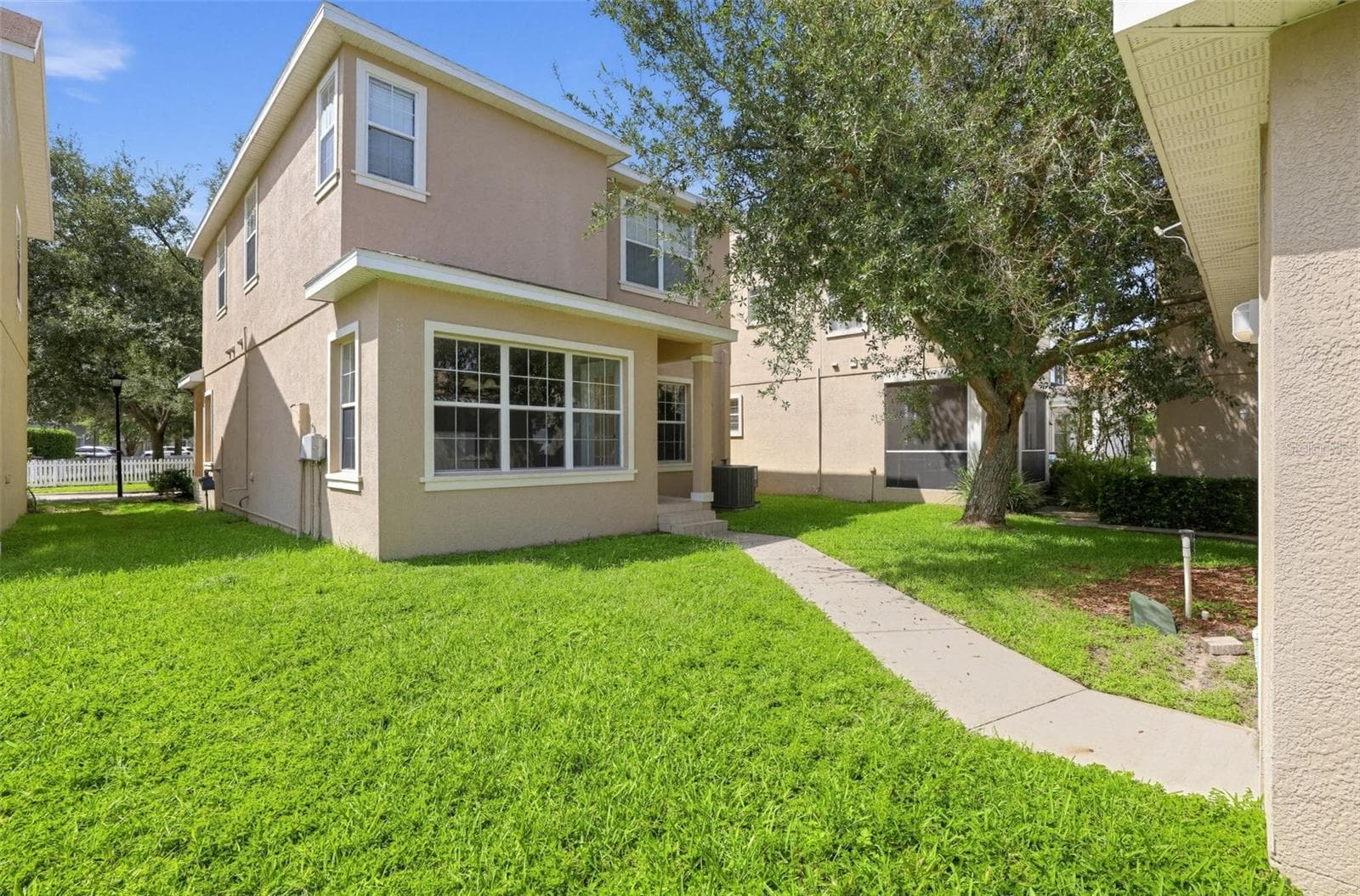 Single Family Residence at 16234 BRIDGEWALK DR, LITHIA, photo 32 of 32