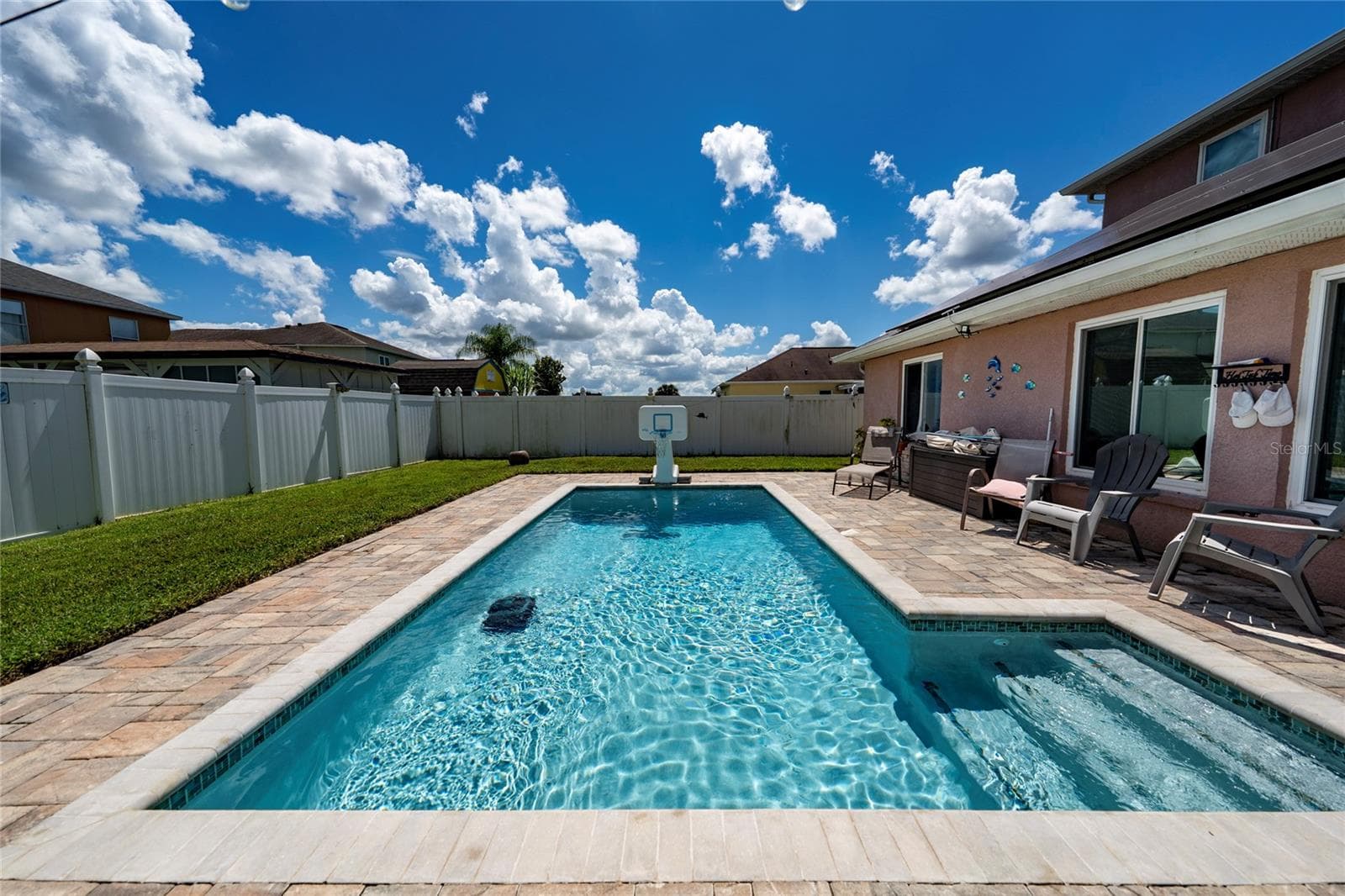 Single Family Residence at 2333 WALNUT CANYON DR, KISSIMMEE, photo 2 of 51