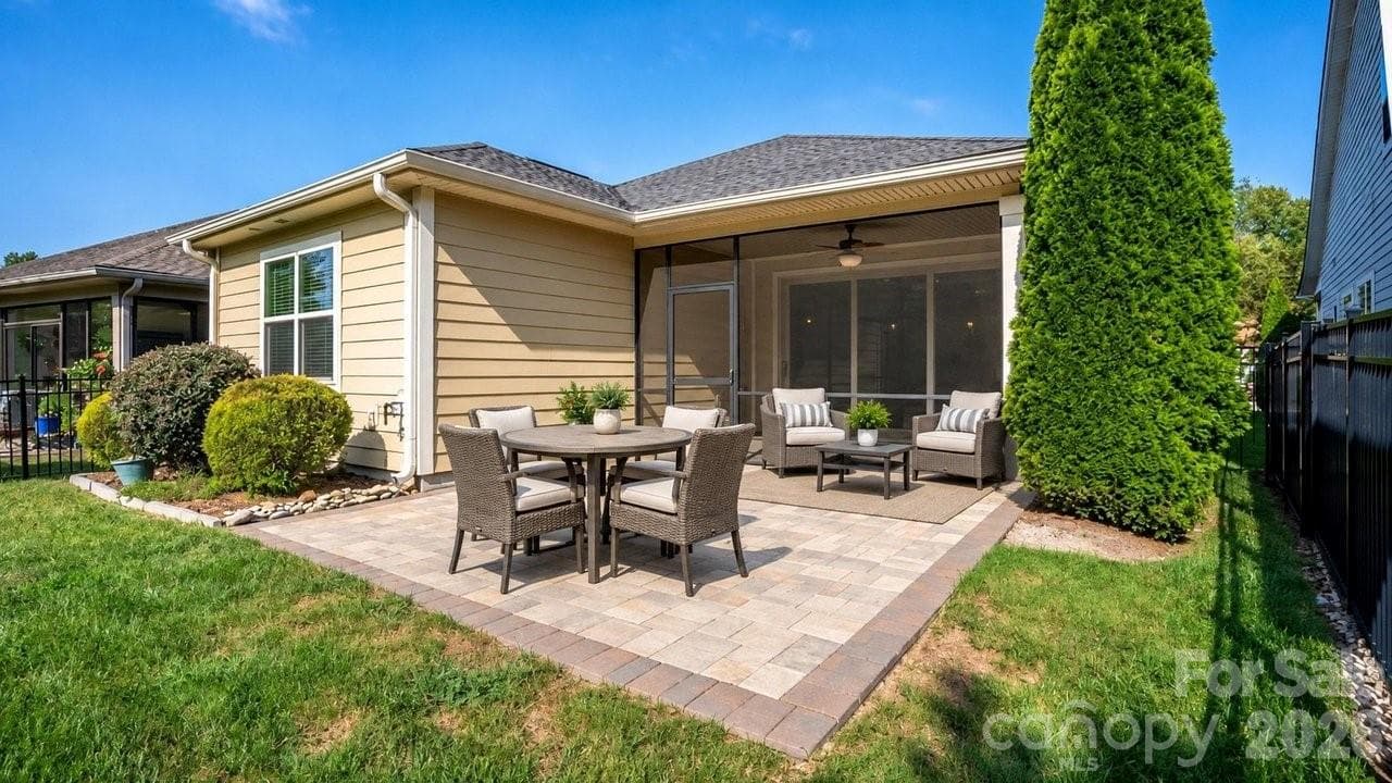 Single Family Residence at 4927 Looking Glass Trail, Denver, photo 23 of 48