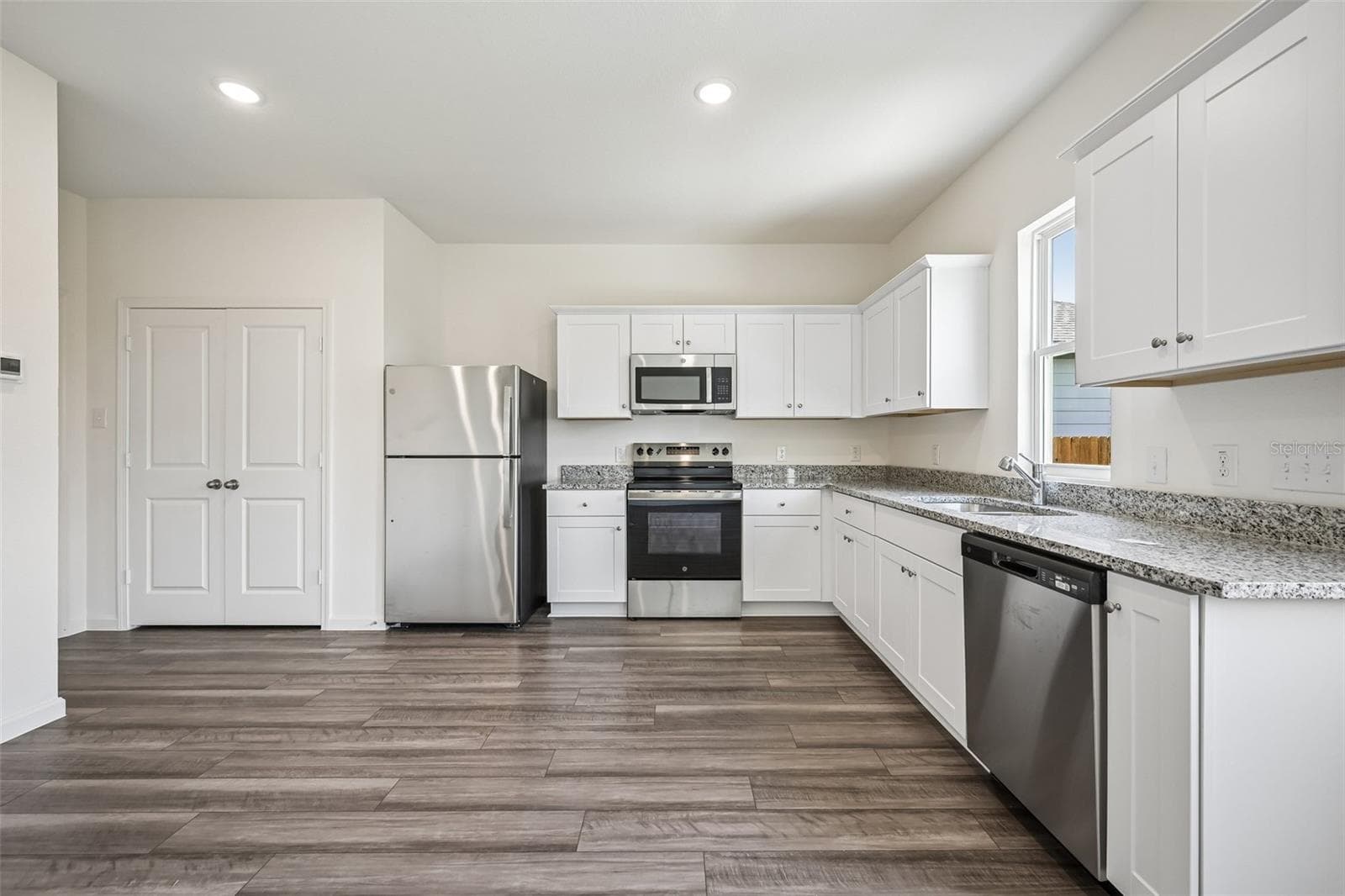 Single Family Residence at 1706 TRIMBLE AVE, DELAND, photo 12 of 27