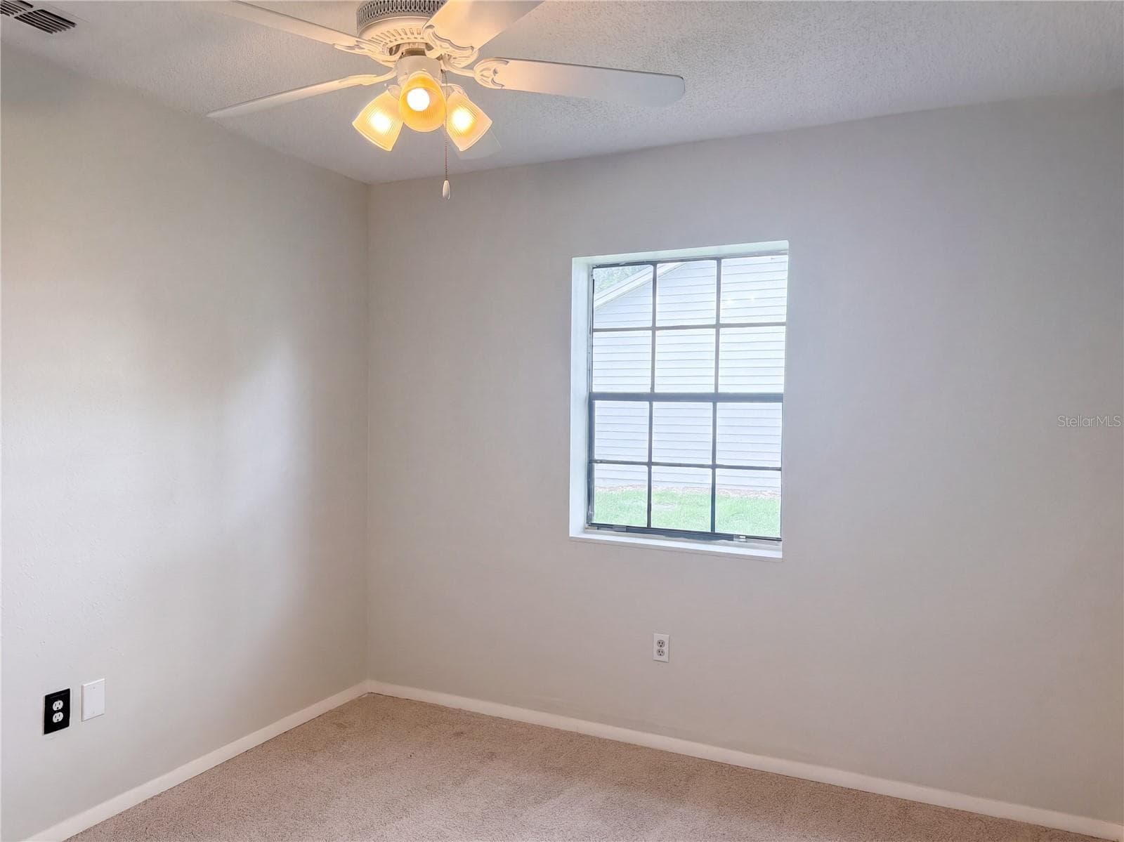 Single Family Residence at 3043 CLOUDCROFT AVE, SPRING HILL, photo 25 of 36