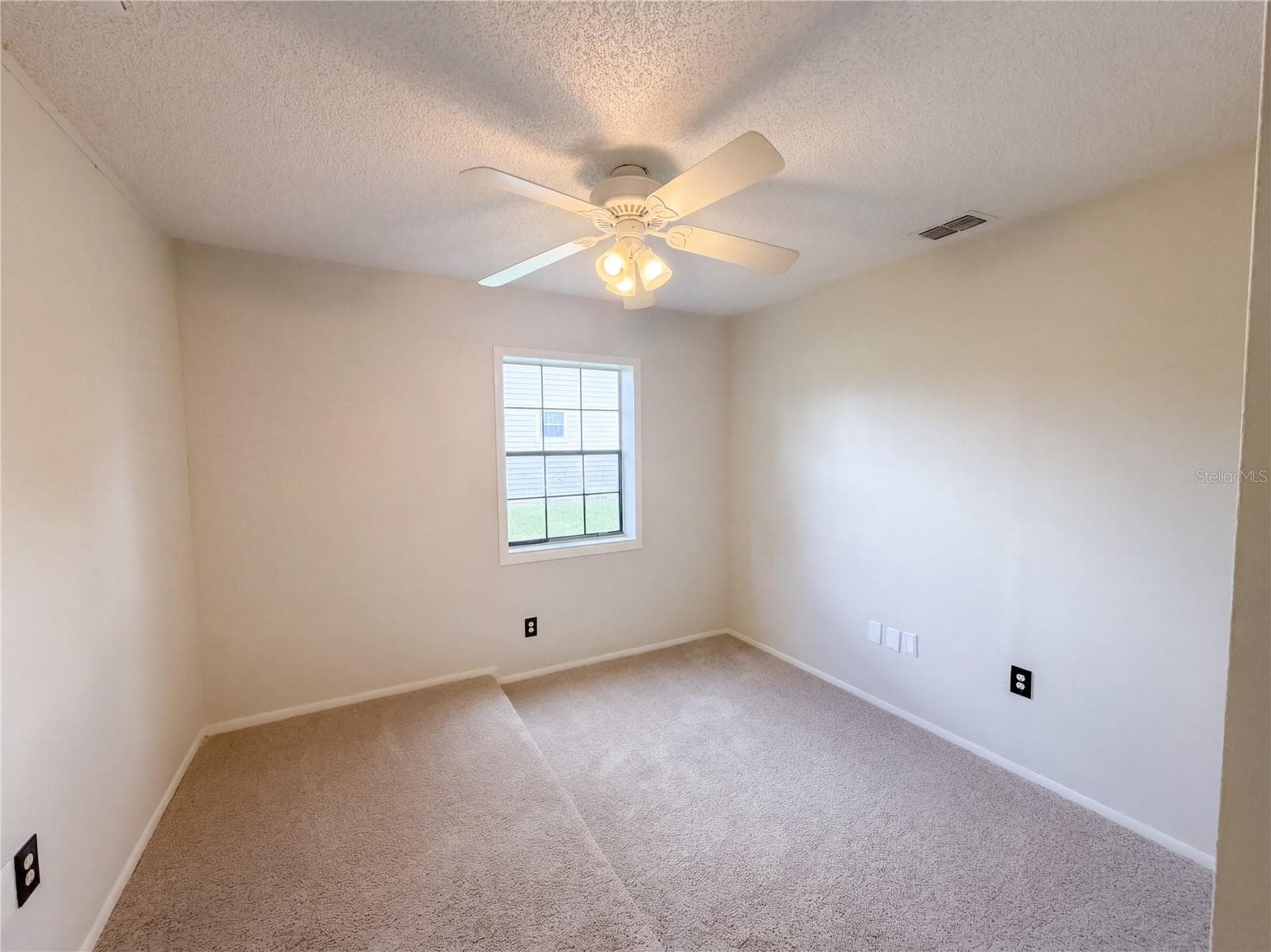 Single Family Residence at 3043 CLOUDCROFT AVE, SPRING HILL, photo 28 of 36