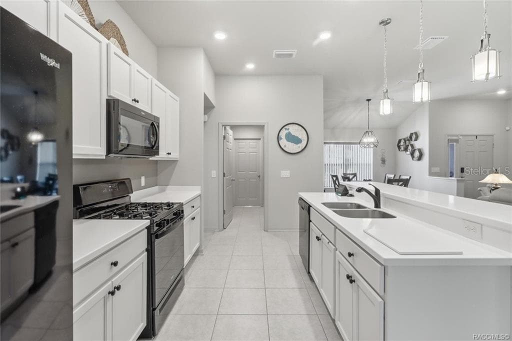 Laundry Room is Off the Kitchen - 2651 E MAIDSTONE CT, HERNANDO