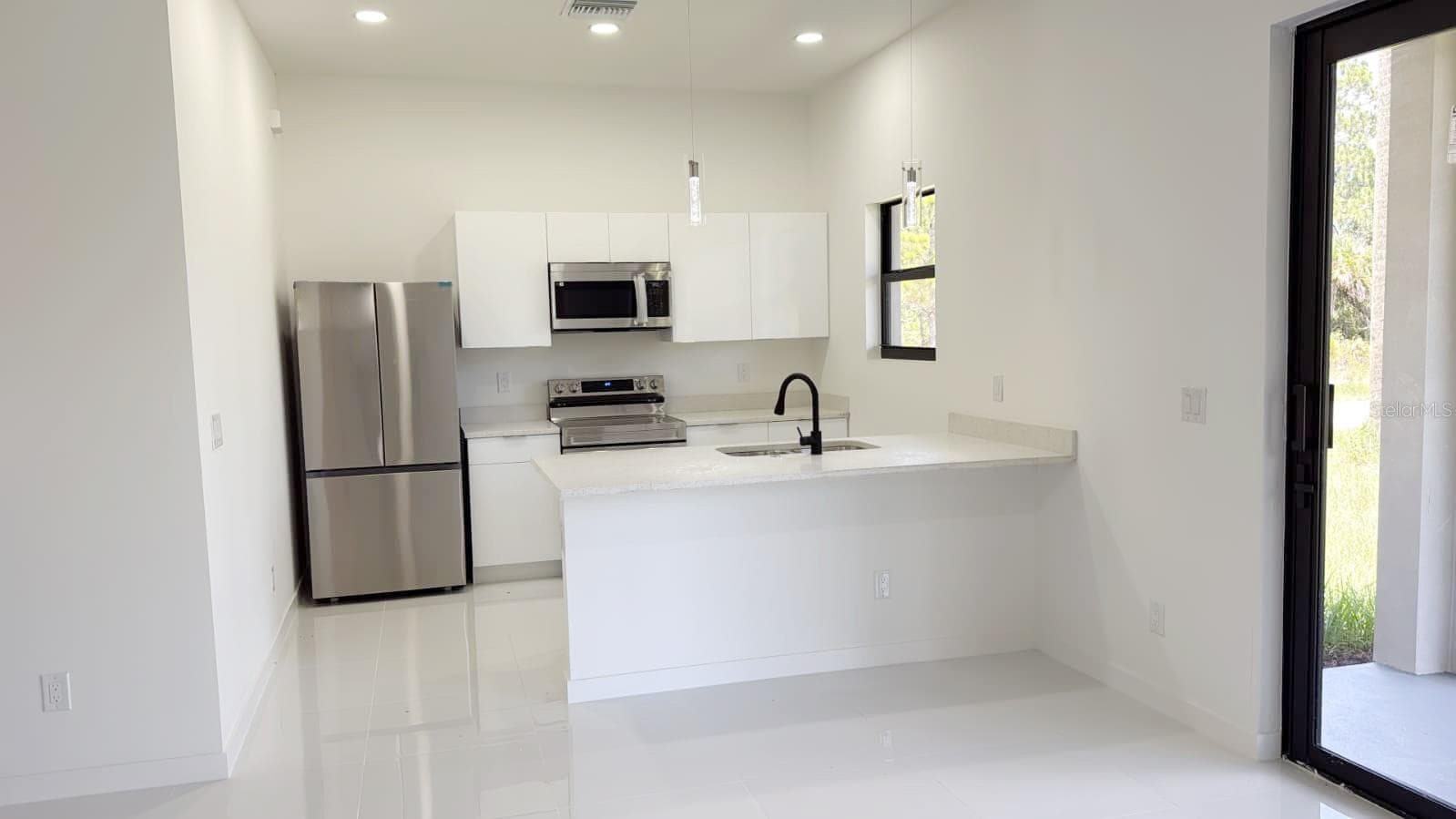 Single Family Residence at 2718 51ST ST W, LEHIGH ACRES, photo 4 of 24