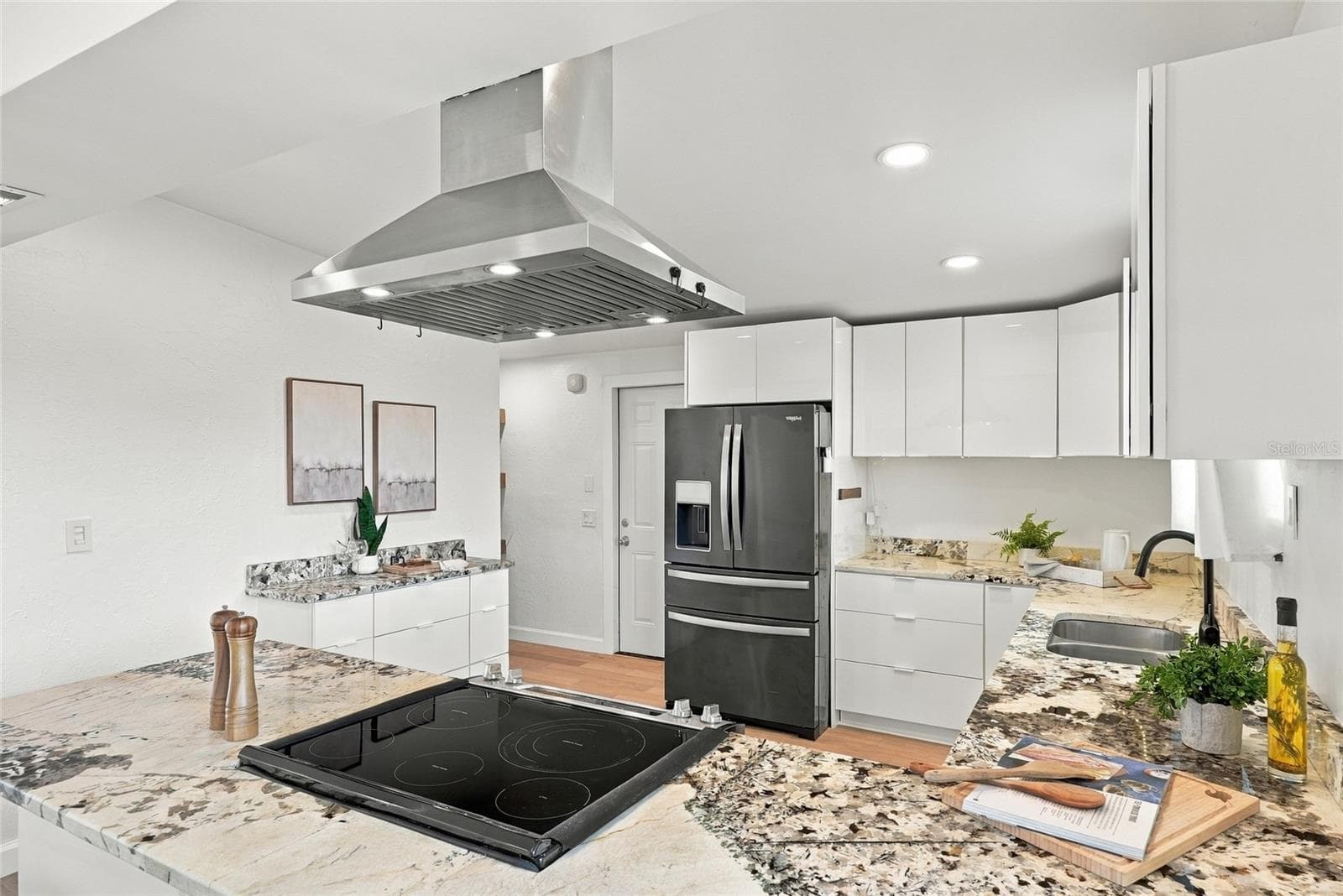 Single Family Residence at 2110 ALCAZAR WAY S, ST PETERSBURG, photo 13 of 33