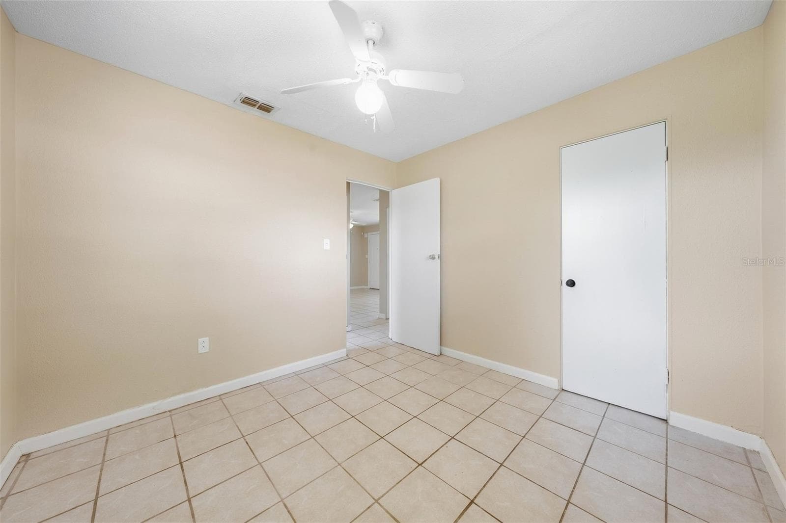 Single Family Residence at 3905 WILTS ST, ORLANDO, photo 9 of 16