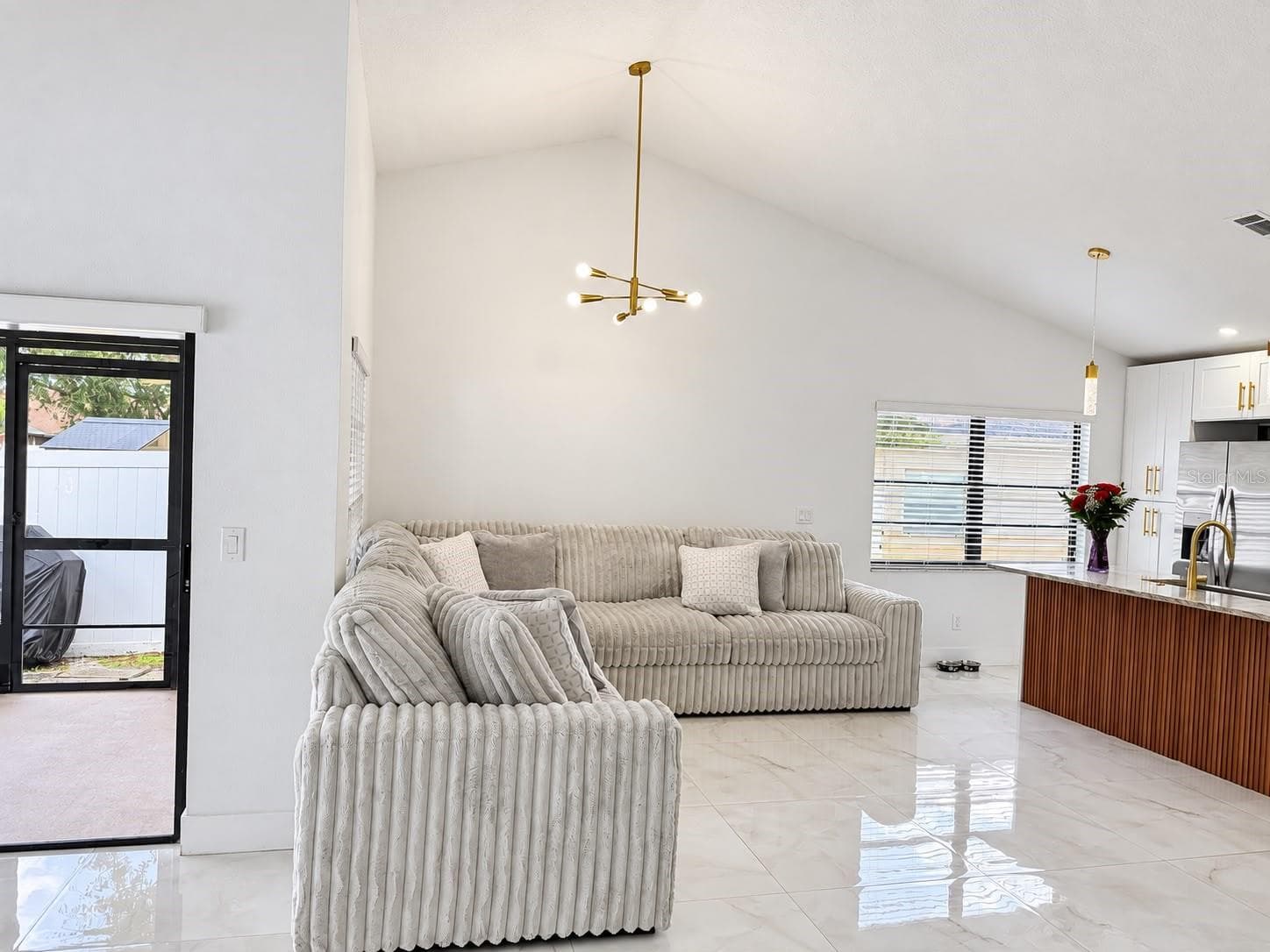 Single Family Residence at 5483 FRIARSWAY DR, TAMPA, photo 26 of 51