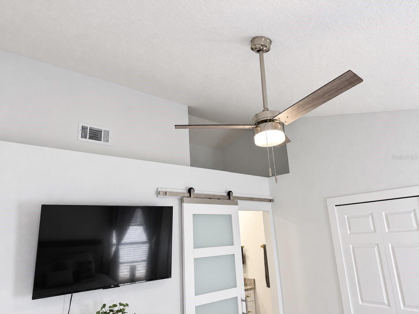 Single Family Residence at 5483 FRIARSWAY DR, TAMPA, photo 33 of 51