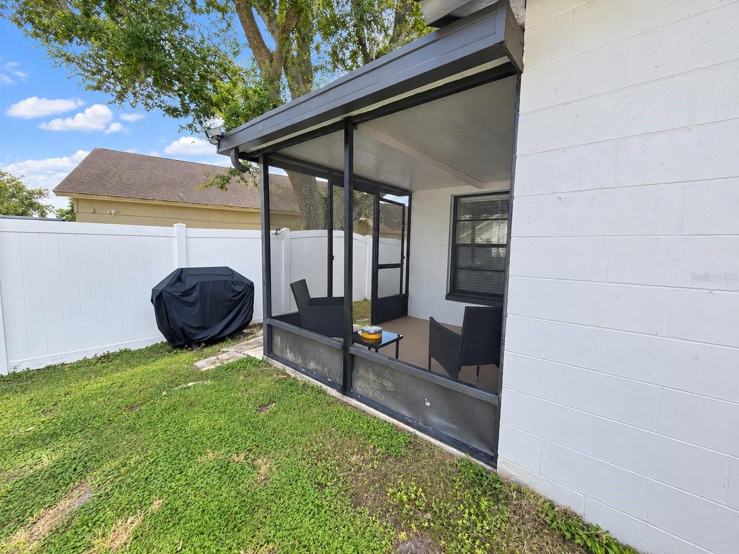 Single Family Residence at 5483 FRIARSWAY DR, TAMPA, photo 48 of 51
