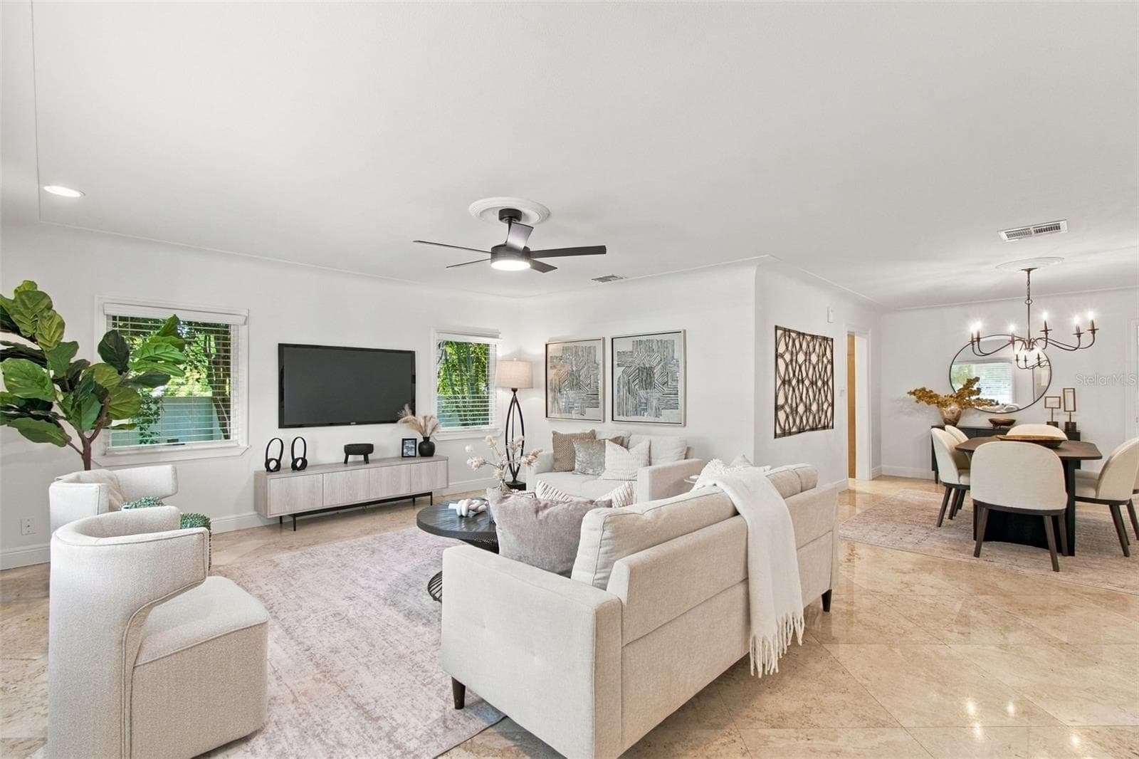 Living Room - 100 MONTEREY BLVD NE, ST PETERSBURG
