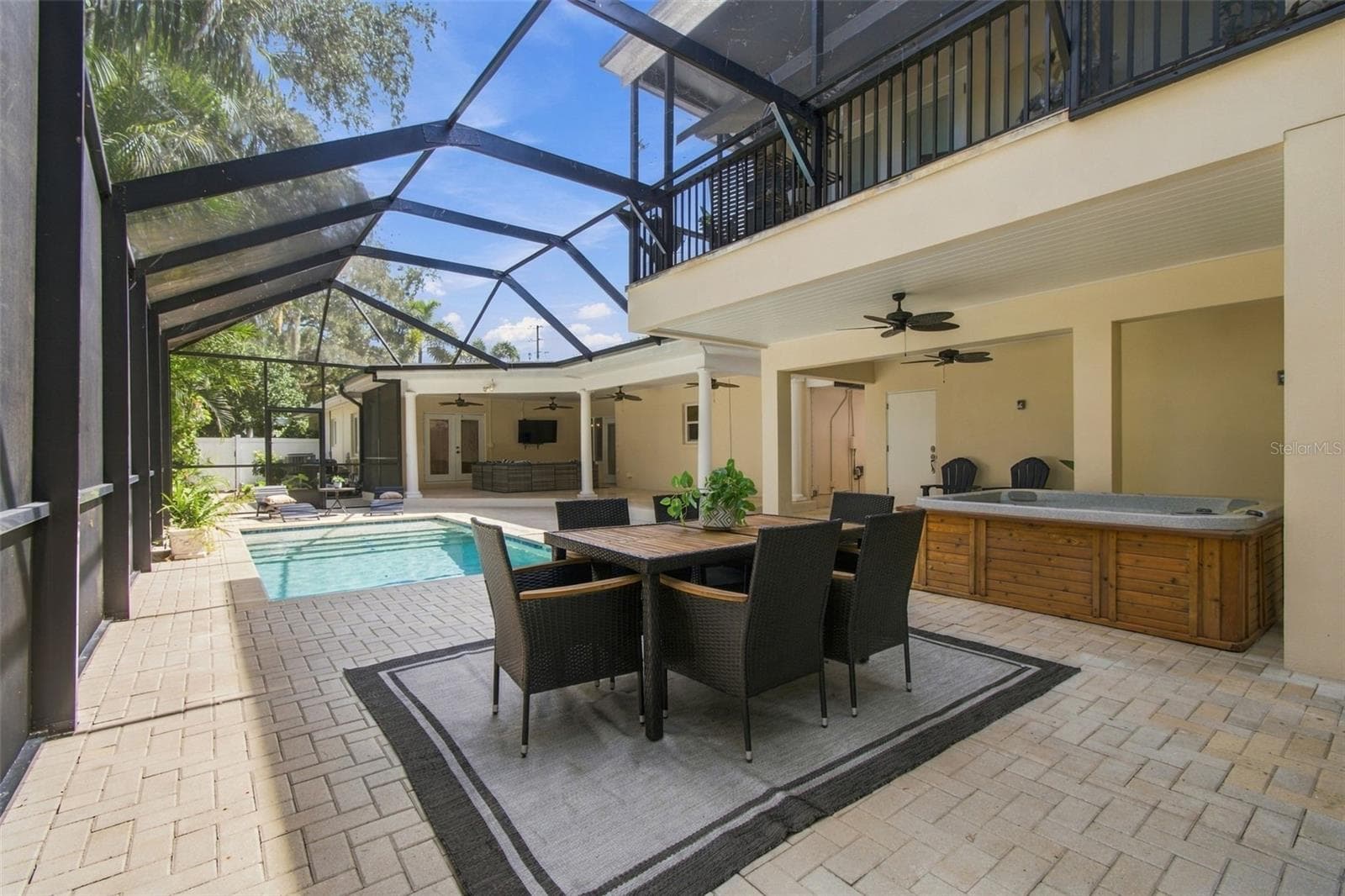 Single Family Residence at 100 MONTEREY BLVD NE, ST PETERSBURG, photo 37 of 59