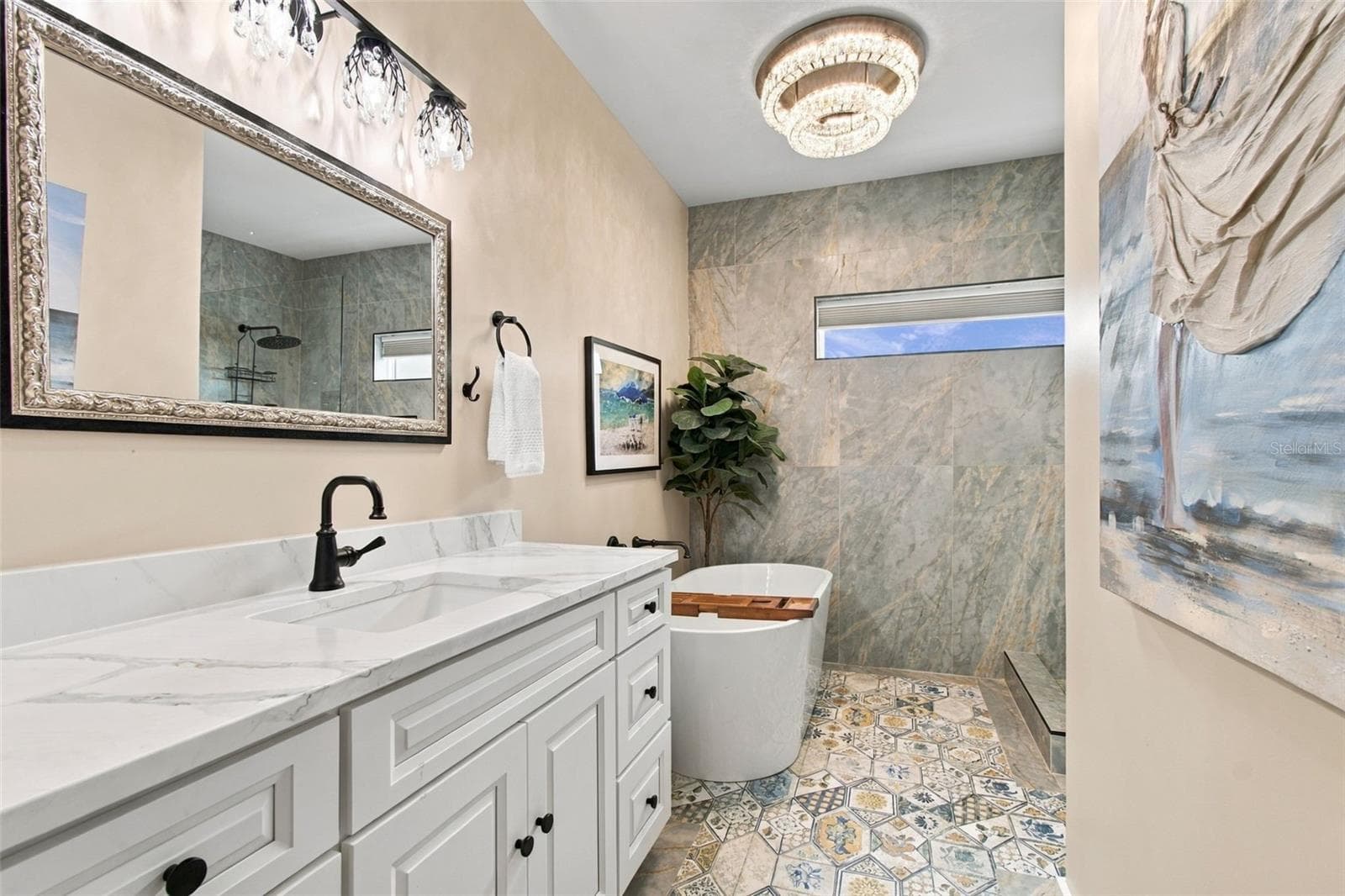 Bathroom 4 Bedroom 4 (In-Law Suite/Garage Apartment ) - 100 MONTEREY BLVD NE, ST PETERSBURG