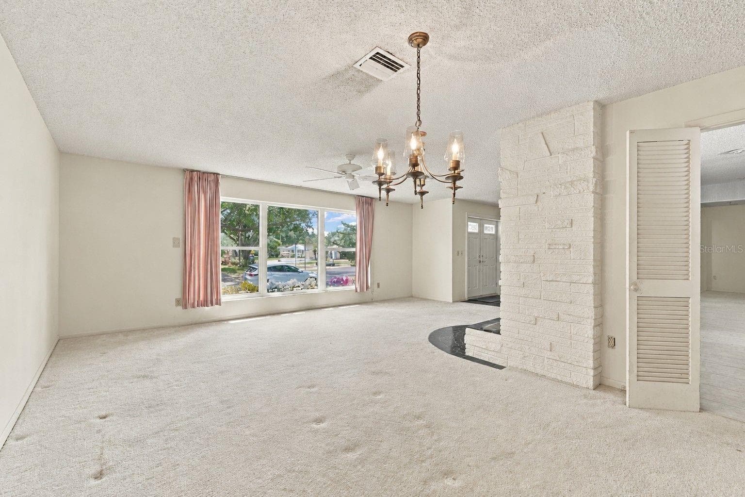 virtually vacant - 2336 HARN BLVD, CLEARWATER