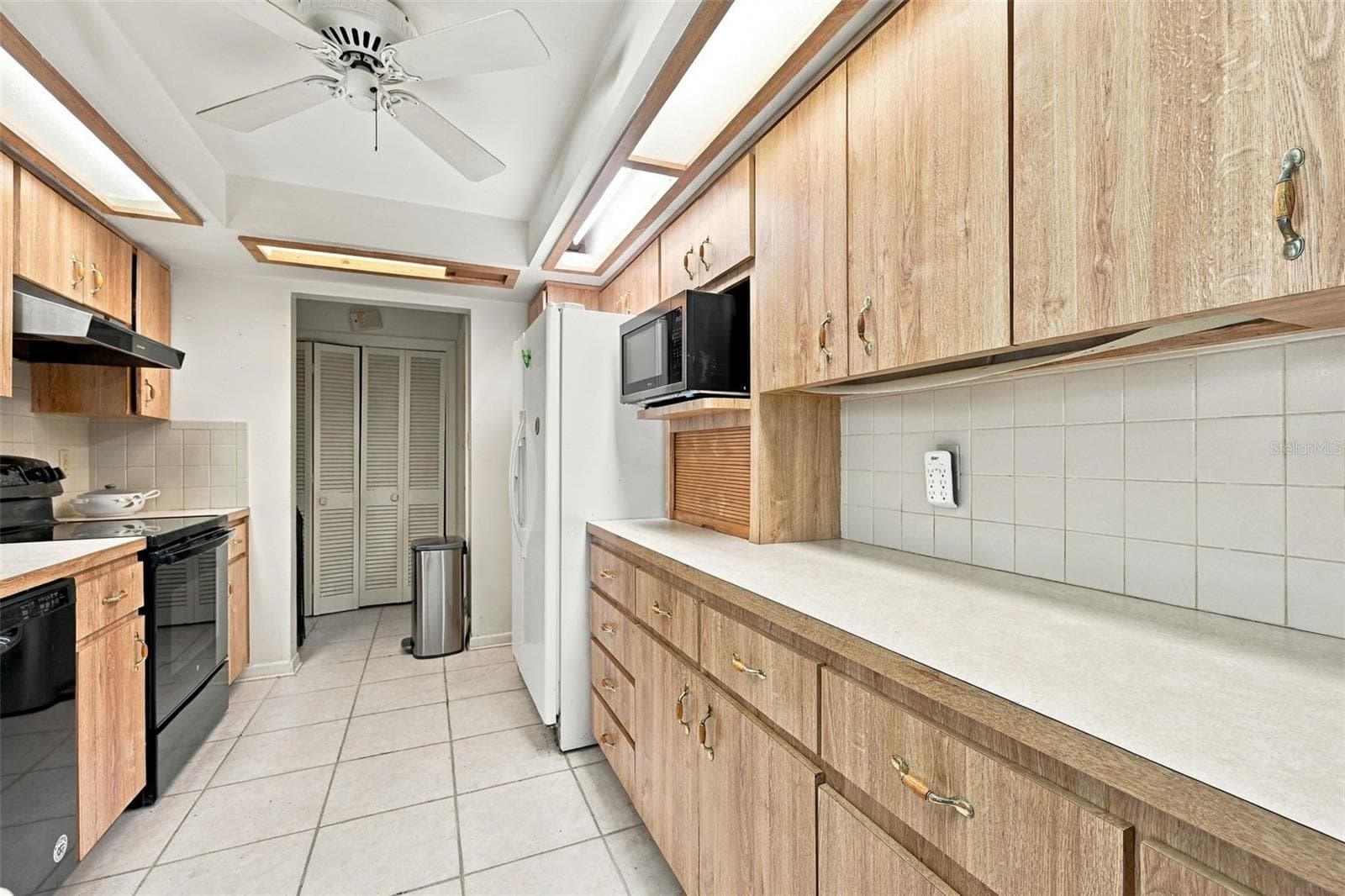 Single Family Residence at 2336 HARN BLVD, CLEARWATER, photo 17 of 61