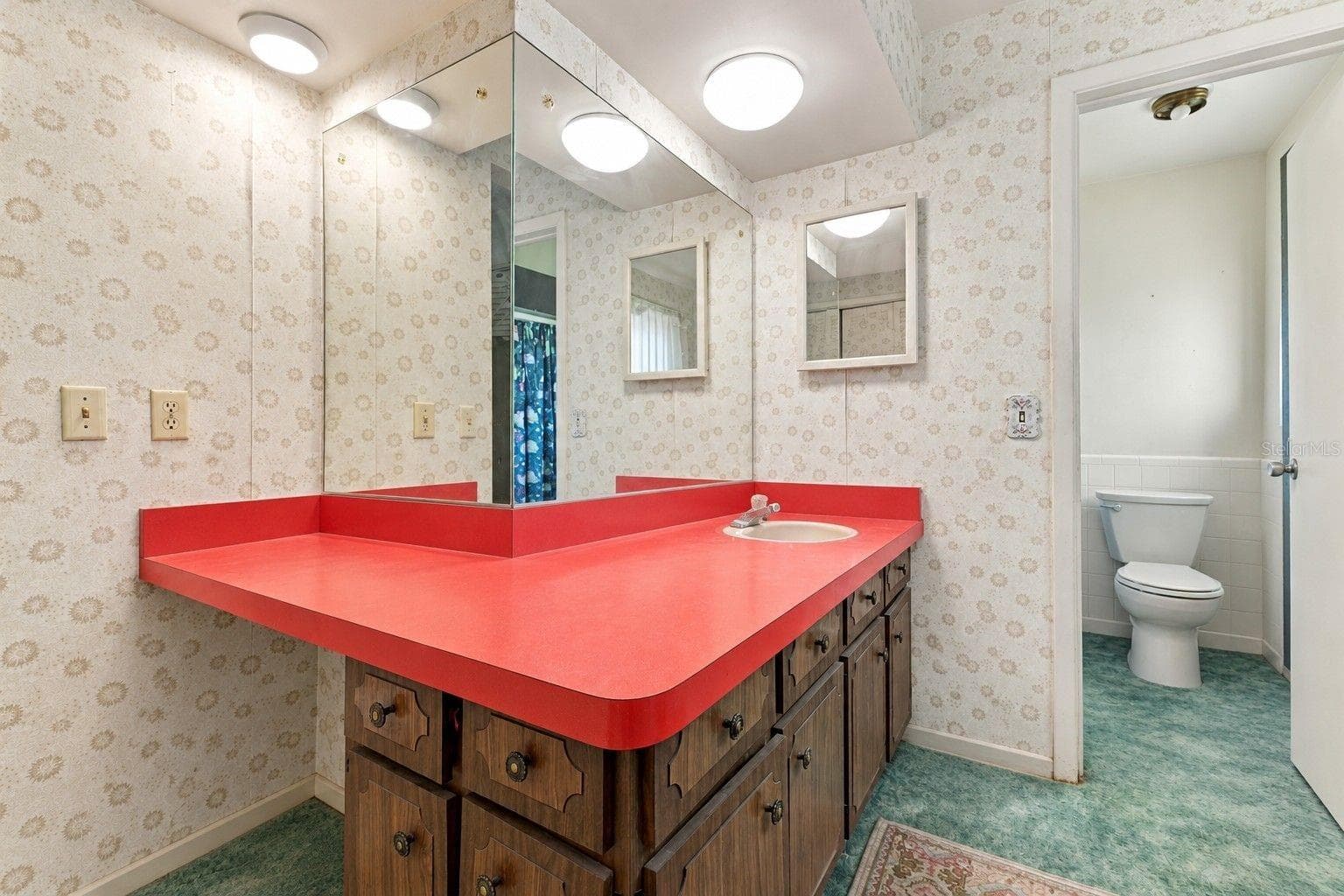 virtually vacant - 2336 HARN BLVD, CLEARWATER