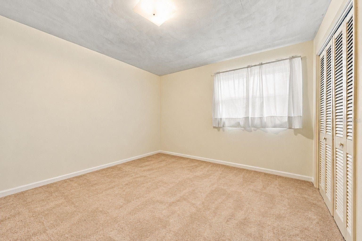 virtually vacant - 2336 HARN BLVD, CLEARWATER