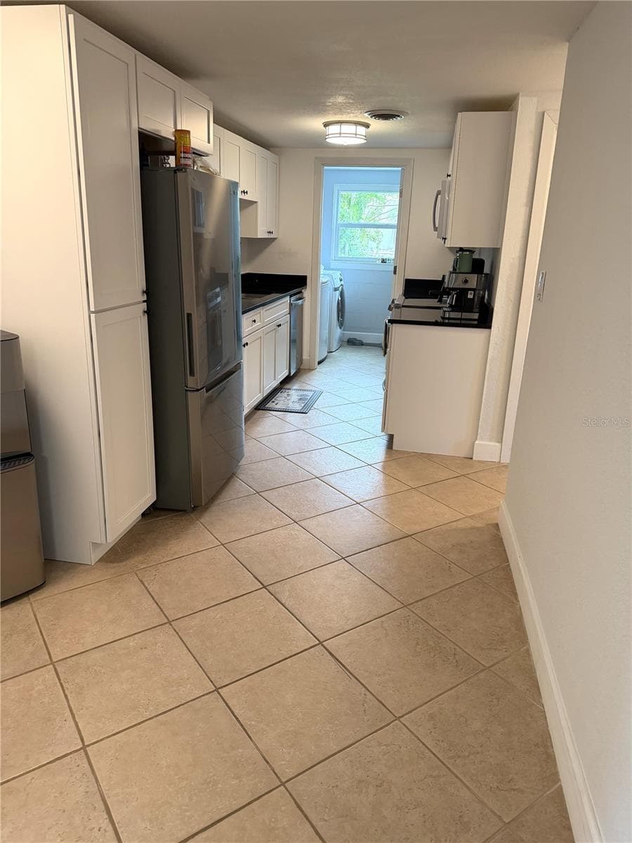 Single Family Residence at 632 AQUI ESTA DR, PUNTA GORDA, photo 11 of 36