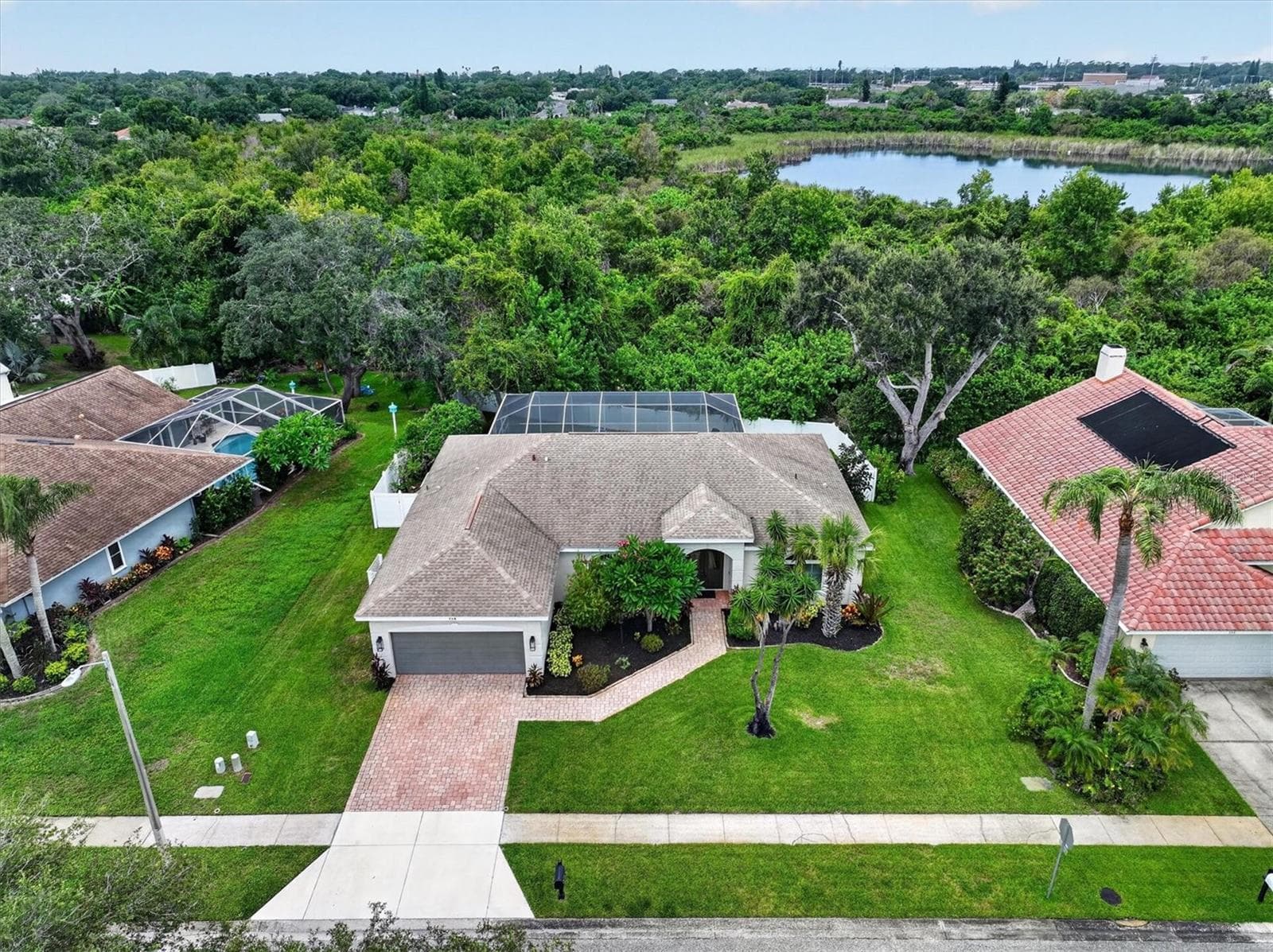 Single Family Residence at 714 HIDDEN LAKE DR, TARPON SPRINGS, photo 3 of 42