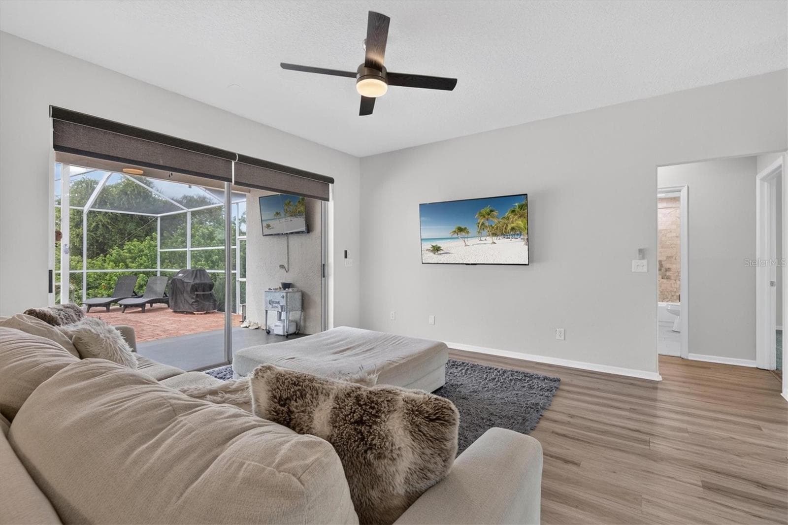 Single Family Residence at 714 HIDDEN LAKE DR, TARPON SPRINGS, photo 9 of 42