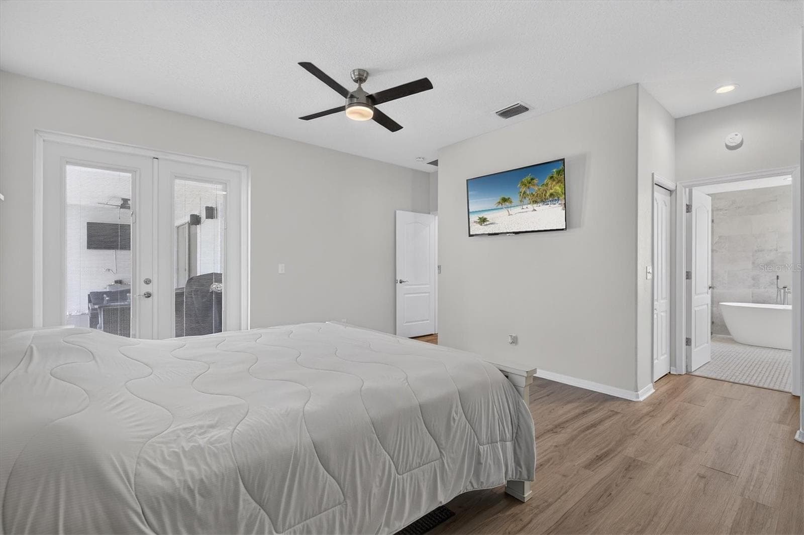 Single Family Residence at 714 HIDDEN LAKE DR, TARPON SPRINGS, photo 18 of 42