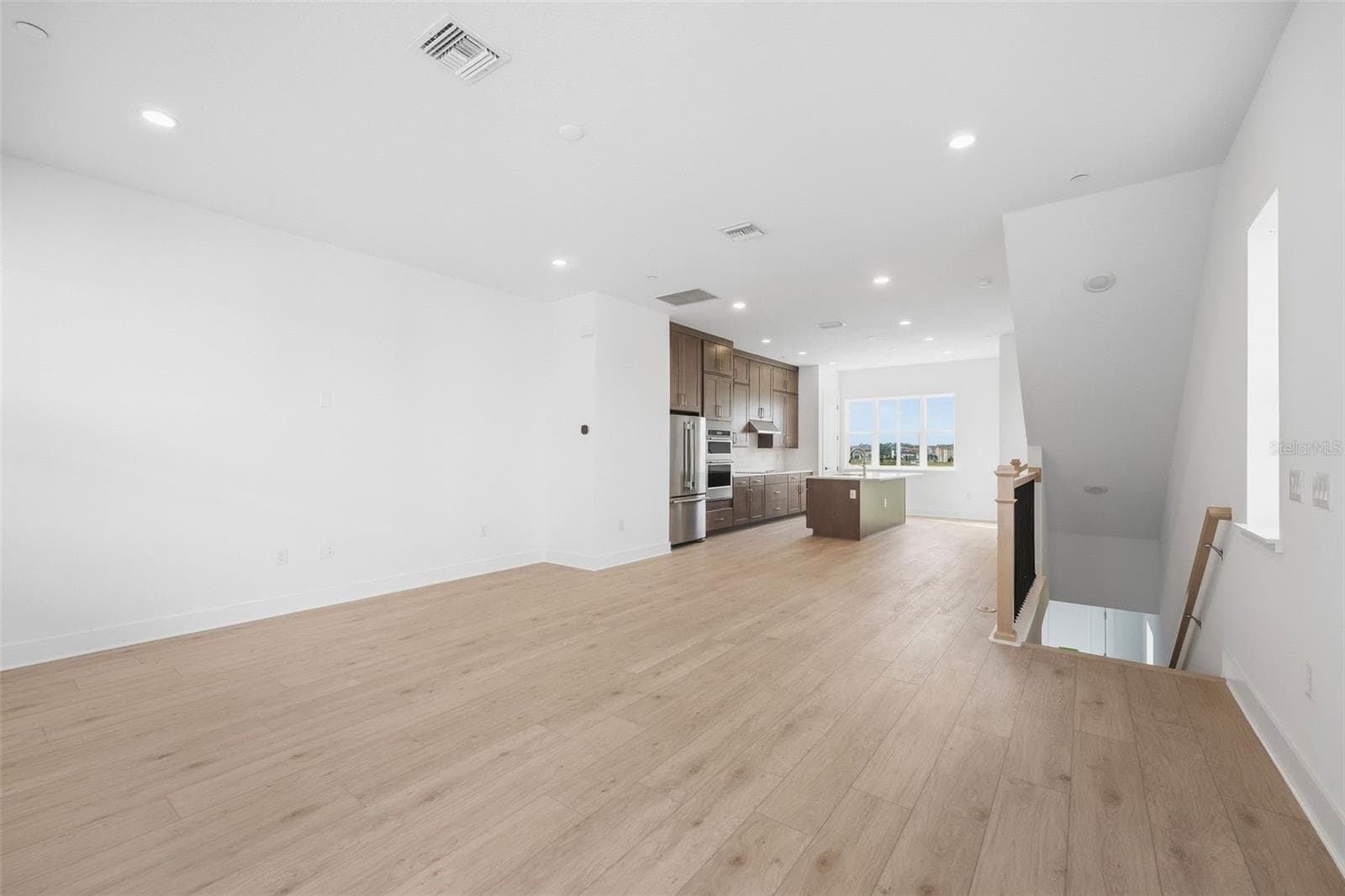 Townhouse at 9297 LUMINARY BLVD, ORLANDO, photo 14 of 35