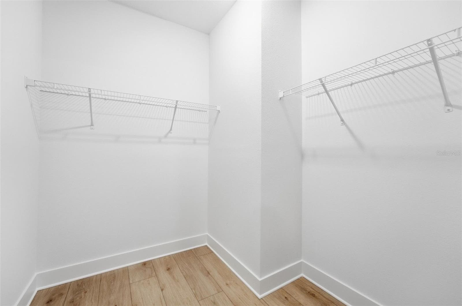 Primary walk-in closet - 9297 LUMINARY BLVD, ORLANDO
