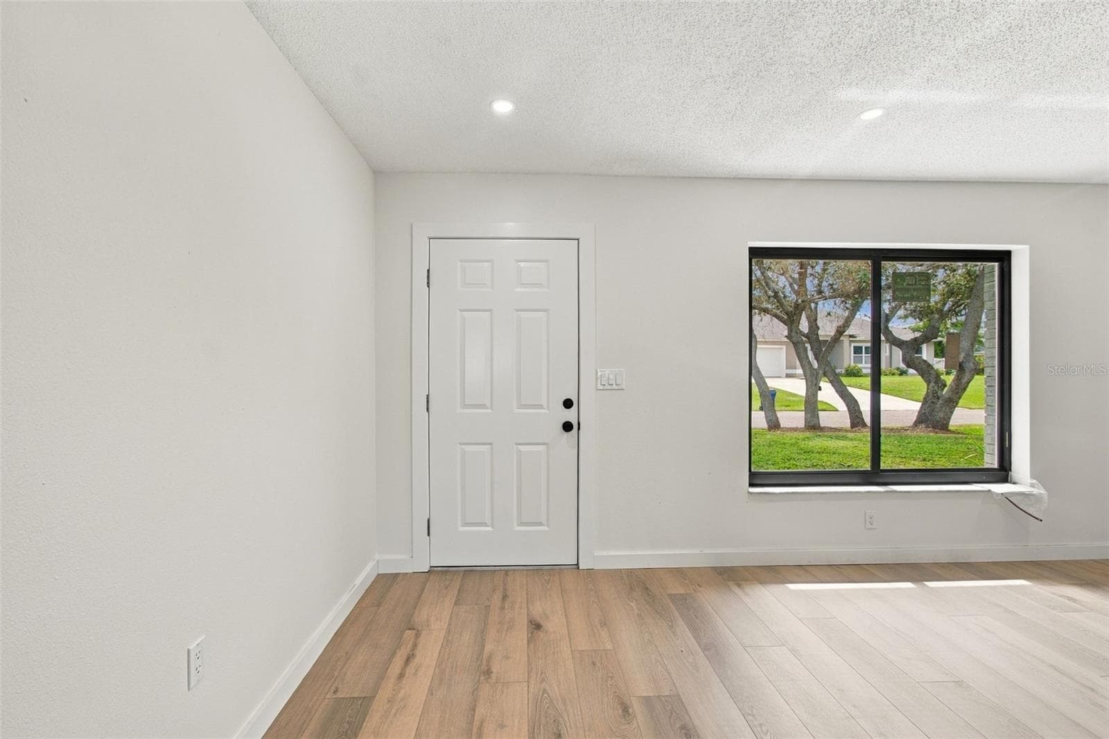 Single Family Residence at 3671 PINE RD, VENICE, photo 9 of 65