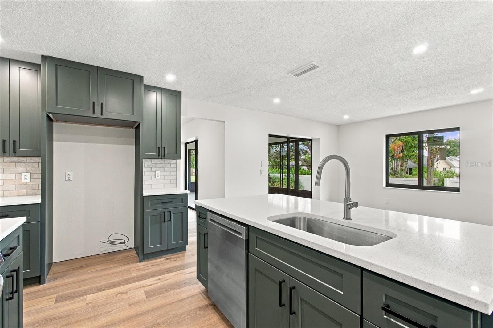 Single Family Residence at 3671 PINE RD, VENICE, photo 23 of 65