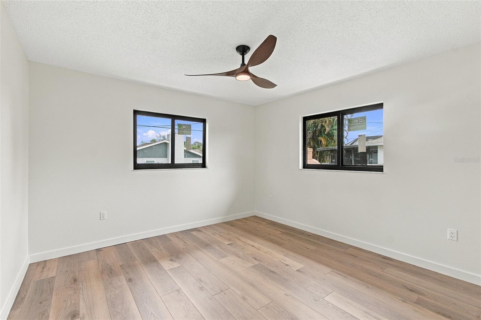 Single Family Residence at 3671 PINE RD, VENICE, photo 33 of 65
