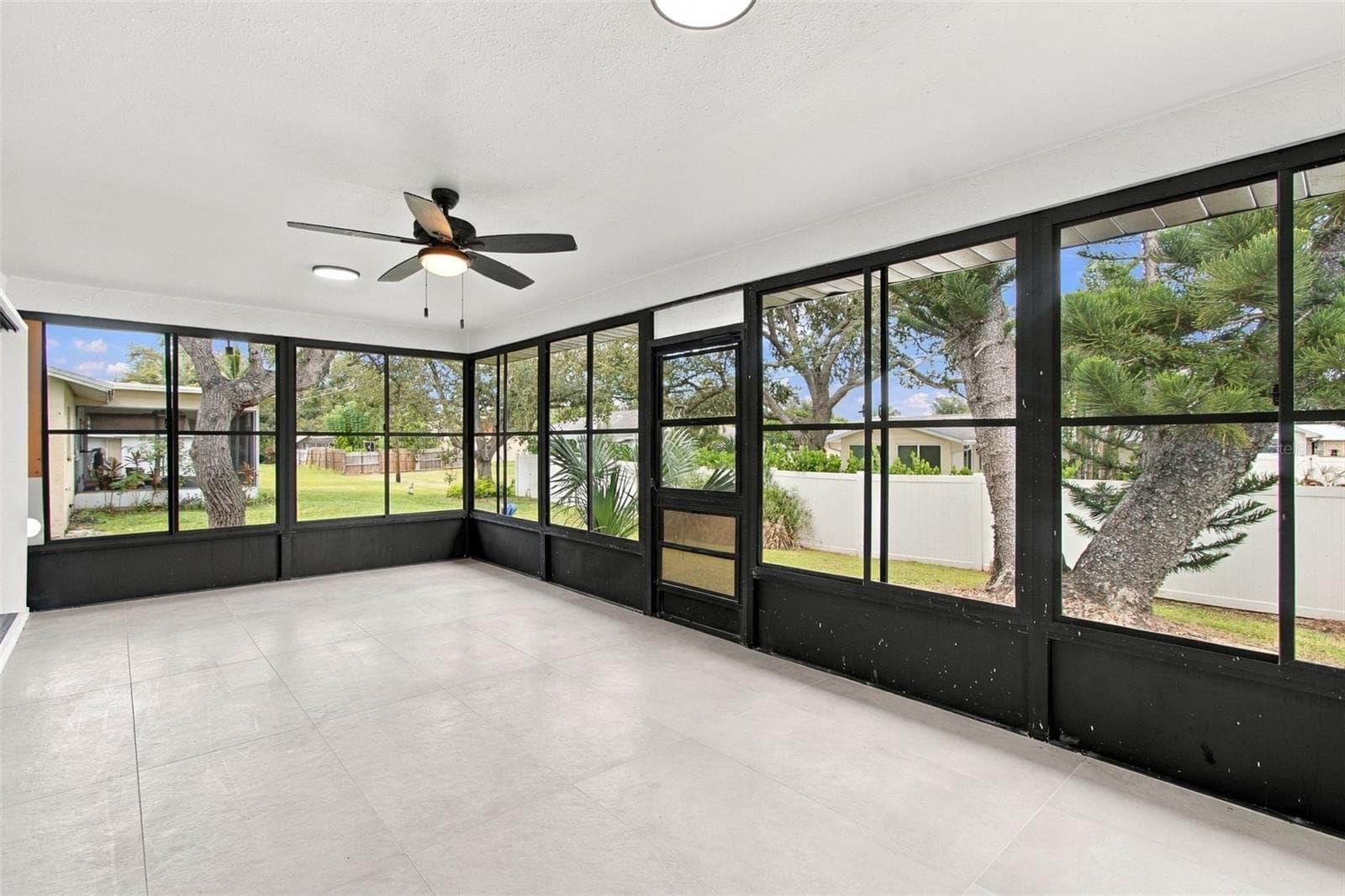 Single Family Residence at 3671 PINE RD, VENICE, photo 43 of 65