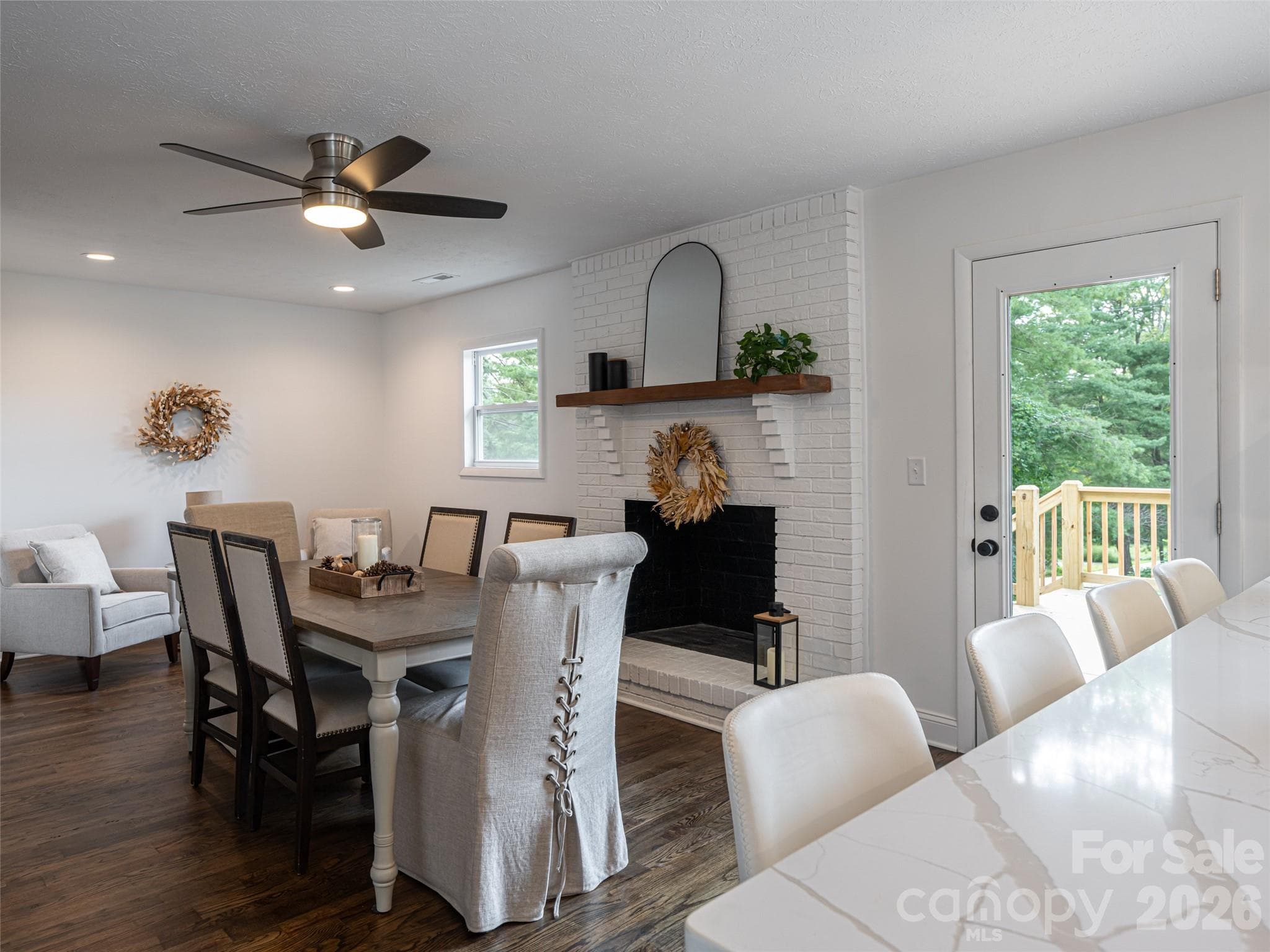 Single Family Residence at 21 W Chapel Road, Asheville, photo 16 of 46