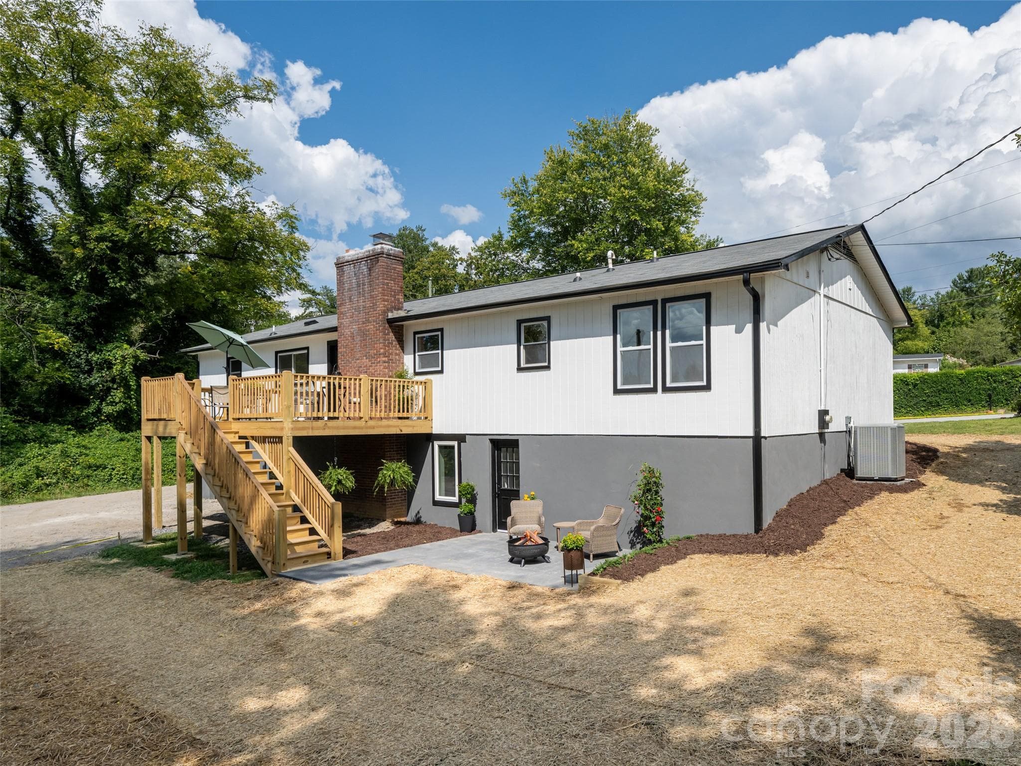Single Family Residence at 21 W Chapel Road, Asheville, photo 42 of 46