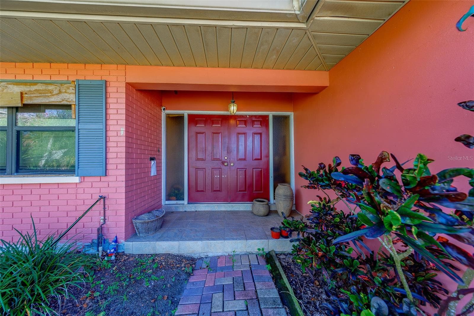 Single Family Residence at 1105 WOODCREST AVE, CLEARWATER, photo 3 of 42