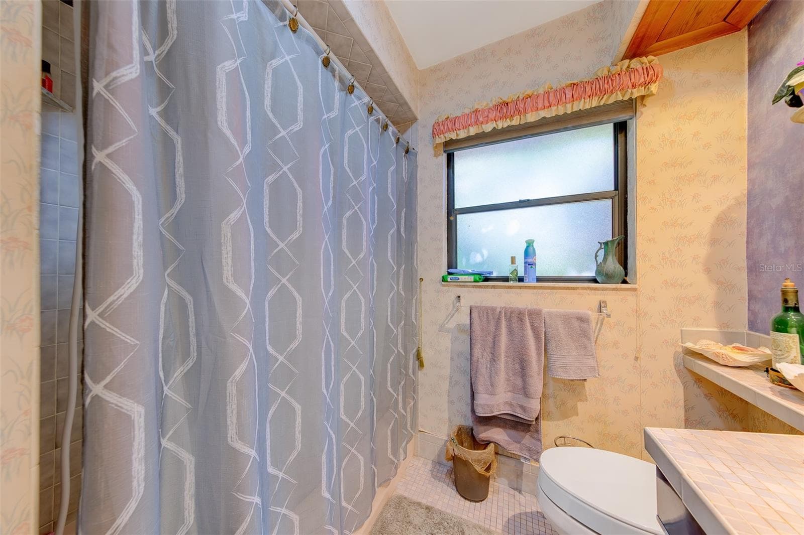 Single Family Residence at 1105 WOODCREST AVE, CLEARWATER, photo 21 of 42