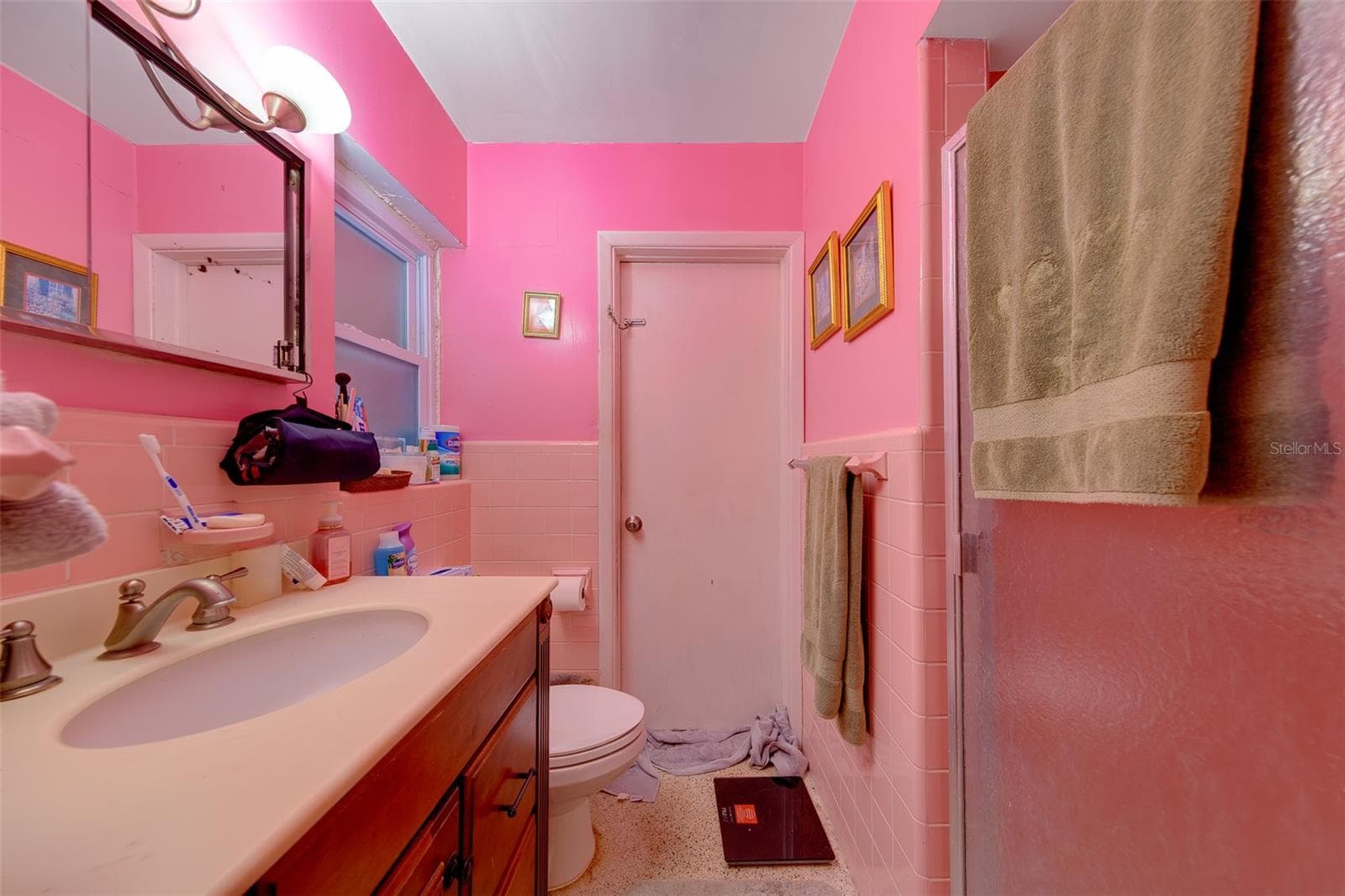 Single Family Residence at 1105 WOODCREST AVE, CLEARWATER, photo 28 of 42