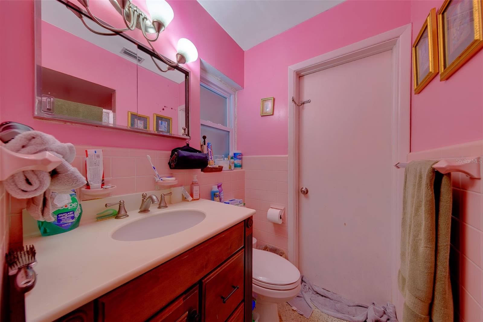 Single Family Residence at 1105 WOODCREST AVE, CLEARWATER, photo 29 of 42