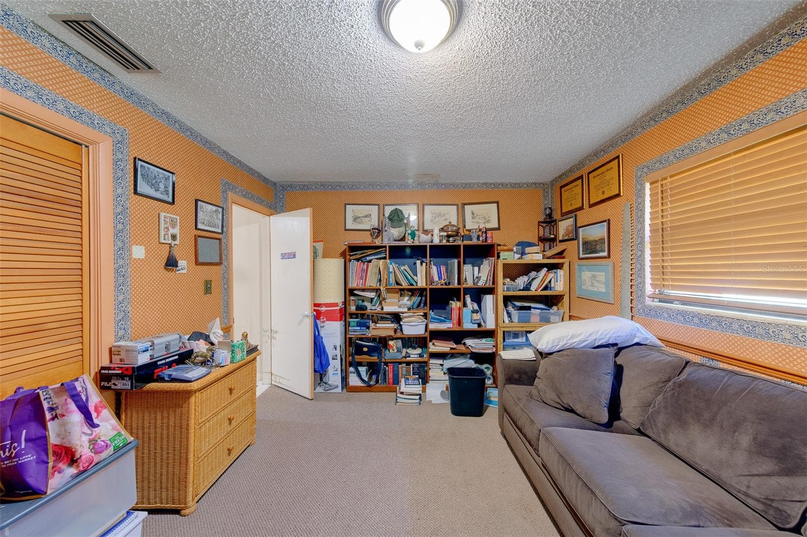 Single Family Residence at 1105 WOODCREST AVE, CLEARWATER, photo 34 of 42
