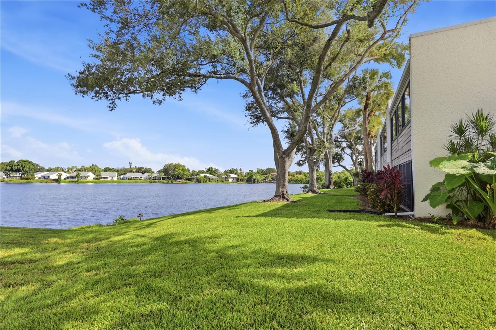 Condominium at 307 TIMBERLAKE DR #307, BRADENTON, photo 9 of 39