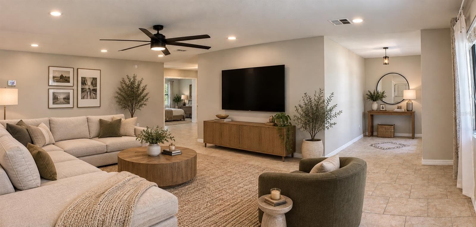 Living Room - 8042 RIDGE WAY, ORLANDO