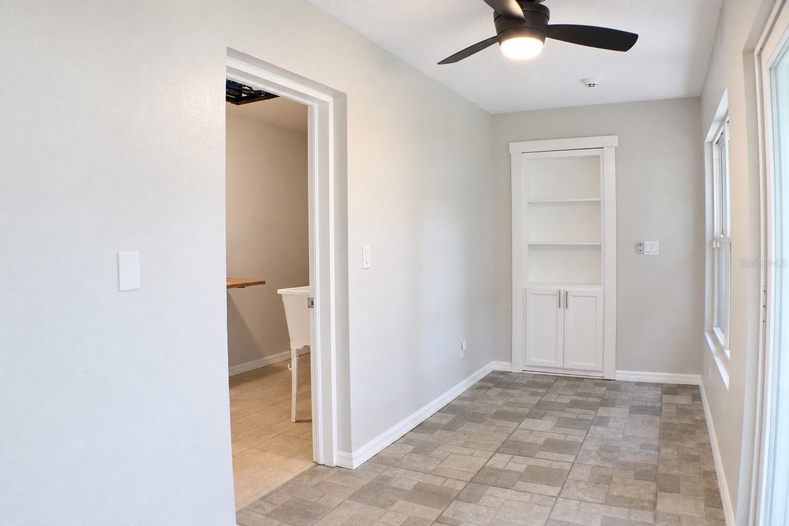 Sun Room and entry to Laundry Room - 8042 RIDGE WAY, ORLANDO